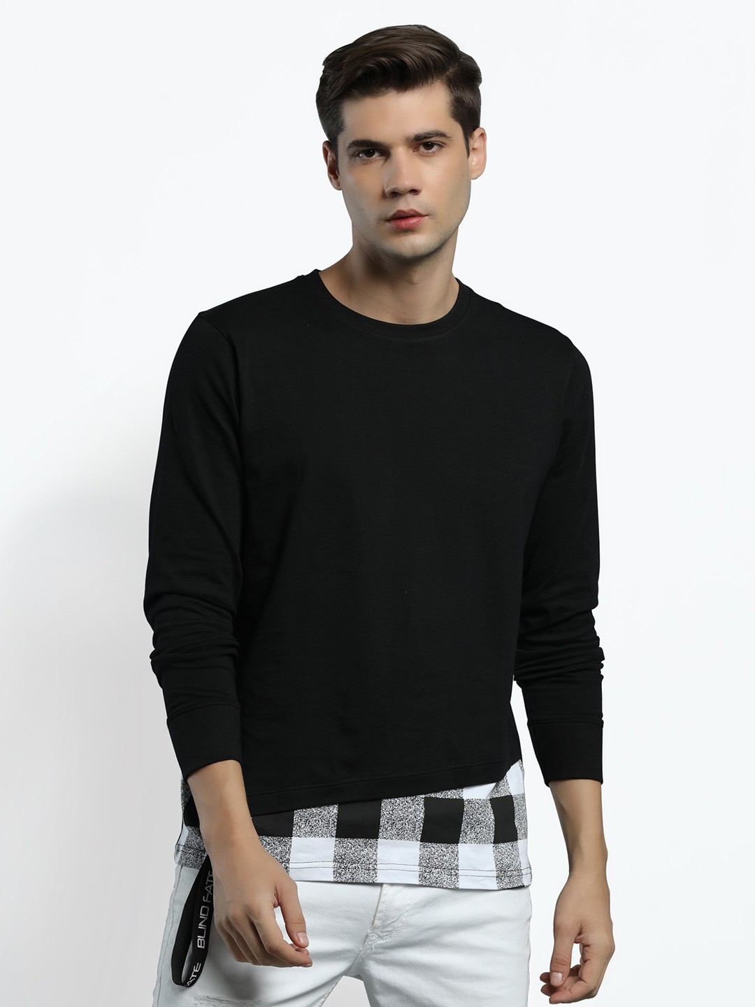 

Maniac Men Black White Colourblocked Pure Cotton T-shirt