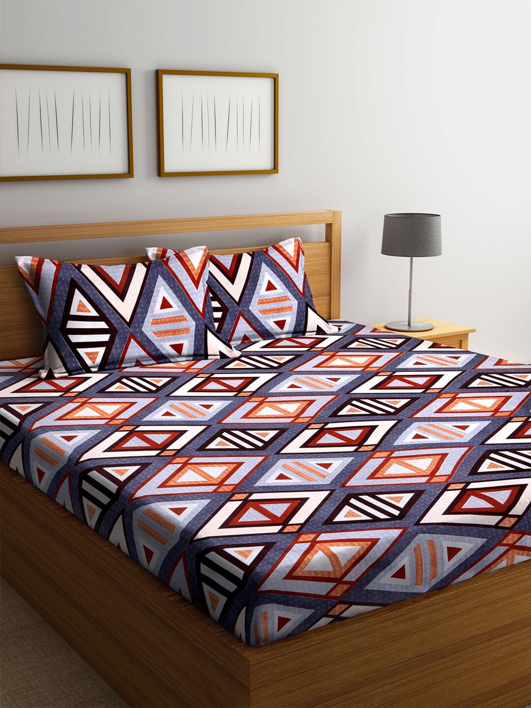 

Arrabi Grey & Orange Geometric 300 TC King Bedsheet With 2 Pillow Covers
