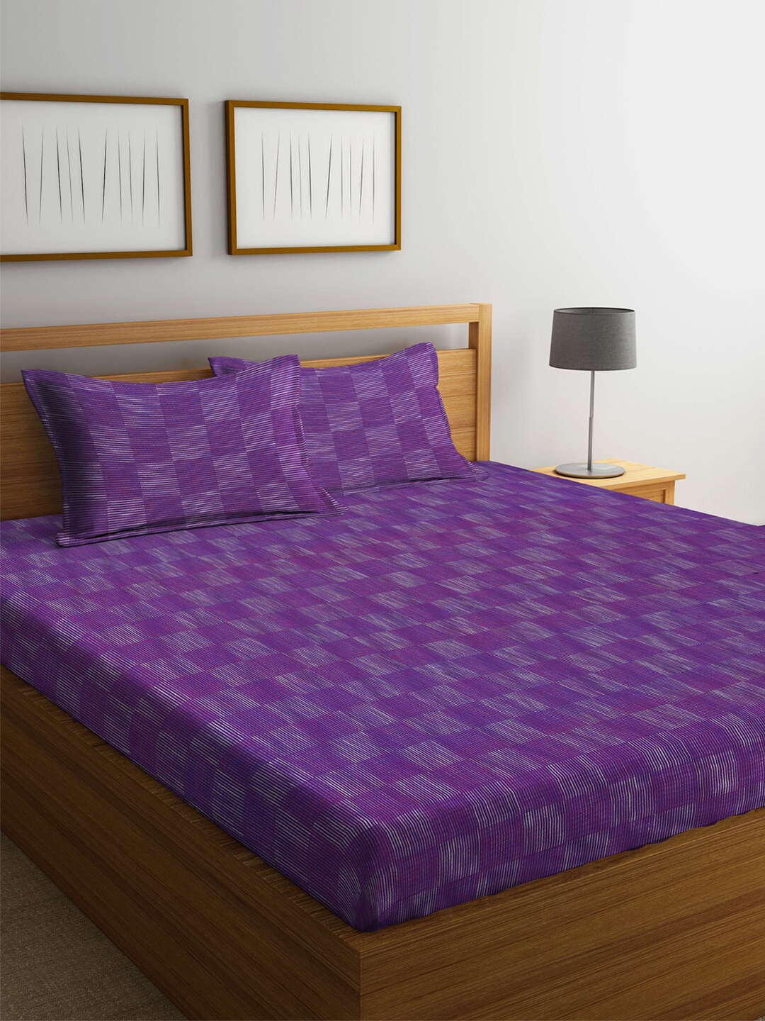 

Arrabi Purple & White Geometric 300 TC handwoven Cotton King Bedsheet With 2 Pillow Covers