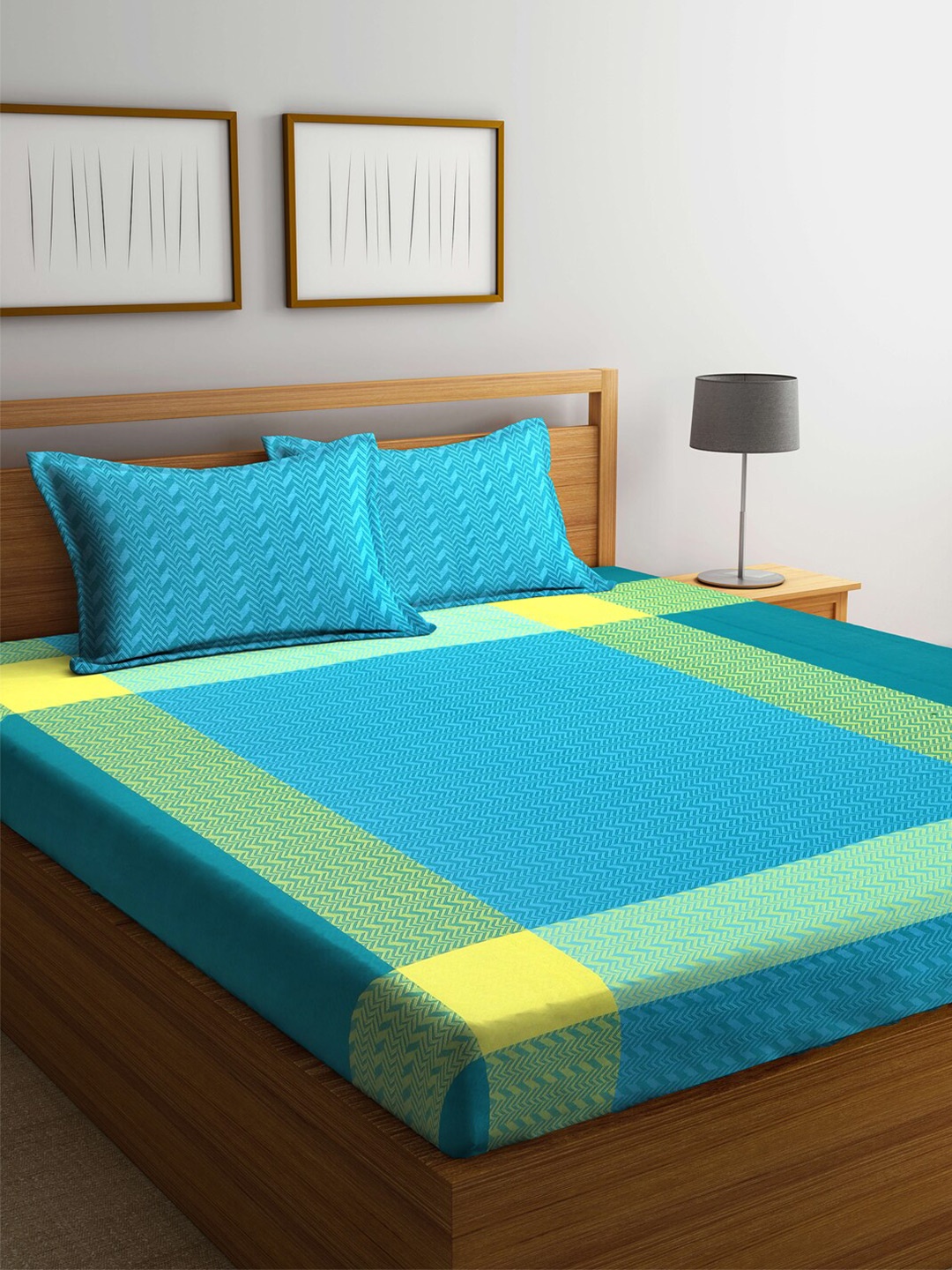 

Arrabi Turquoise Blue & Yellow Geometric 300 TC Cotton King Bedsheet With 2 Pillow Covers