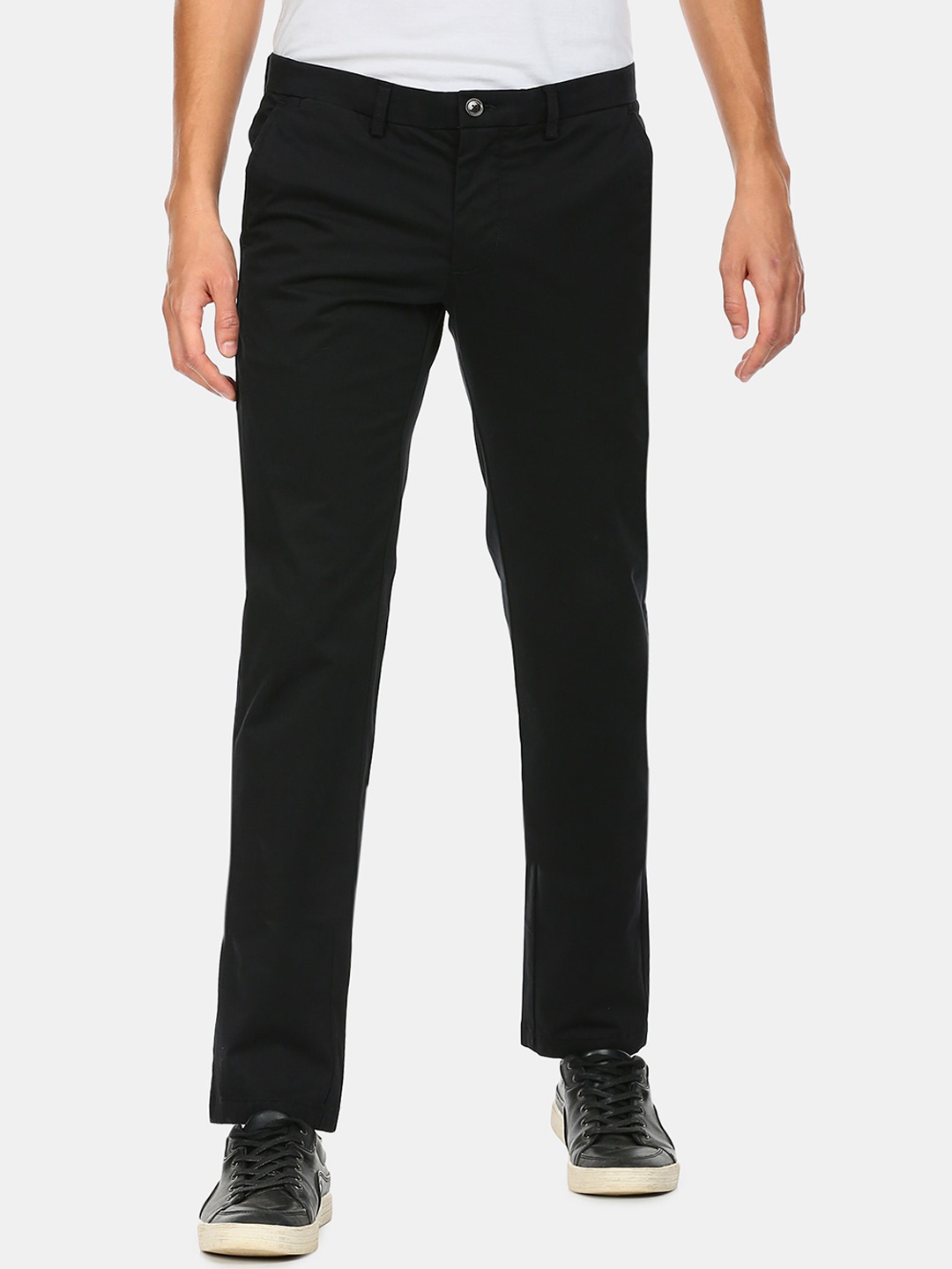 

Arrow Sport Men Black Solid Regular Trousers