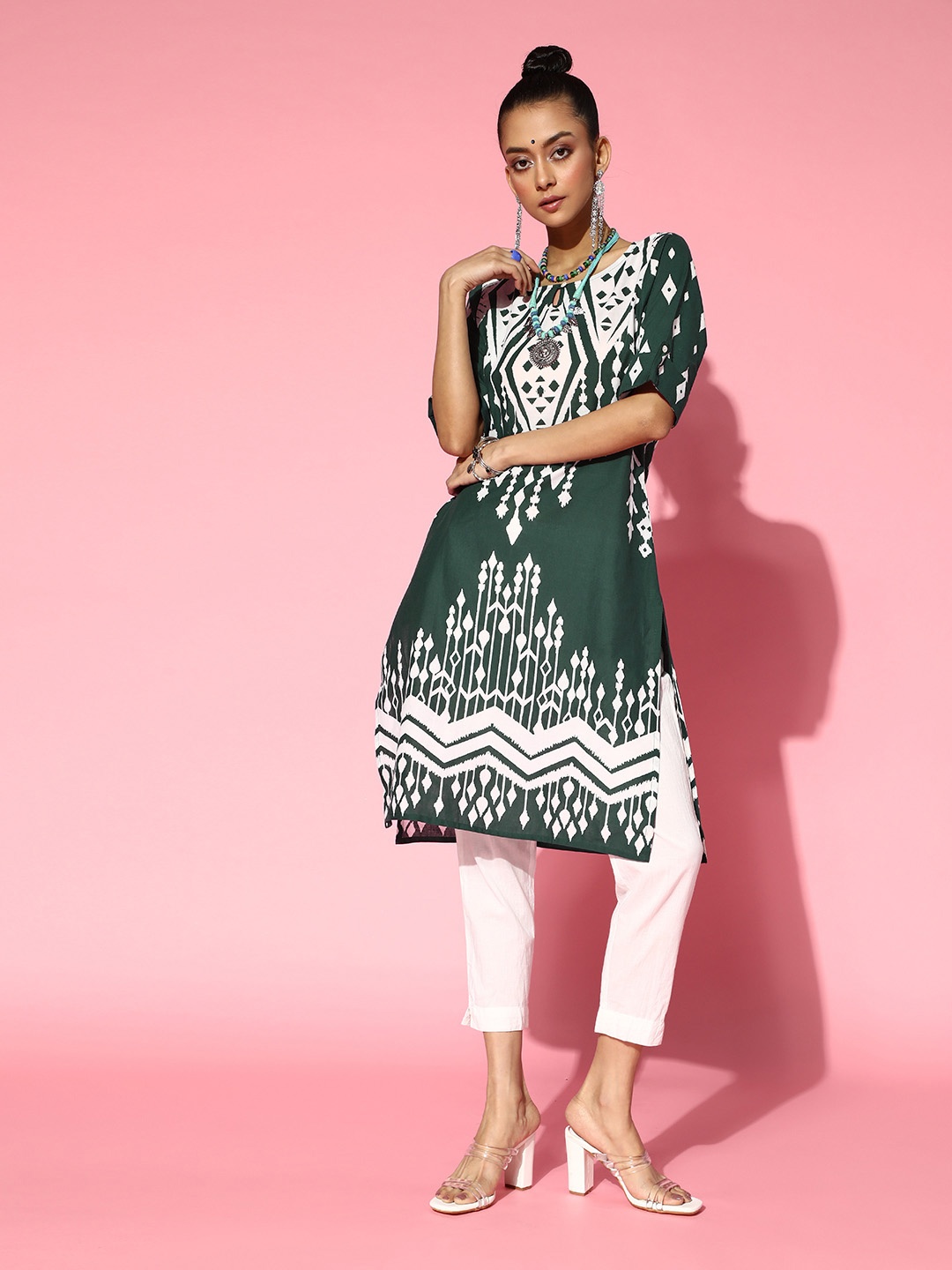 

Sangria Gorgeous Green Cotton Kurta