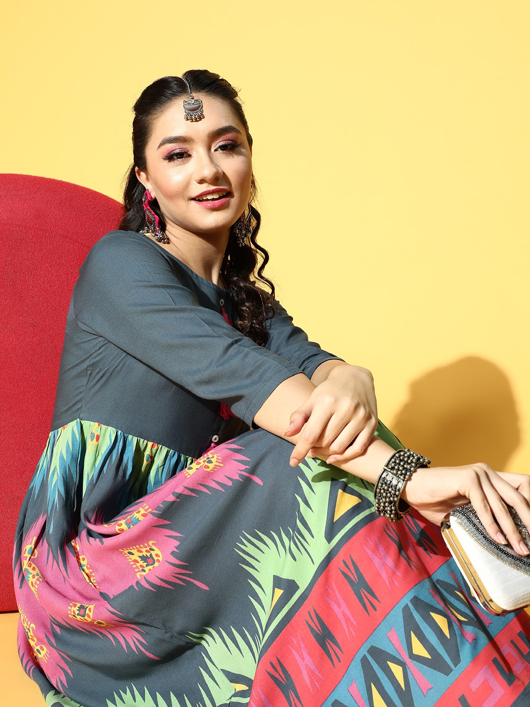 

Sangria Women Beautiful Charcoal Ethnic Motifs Tasselled Dress