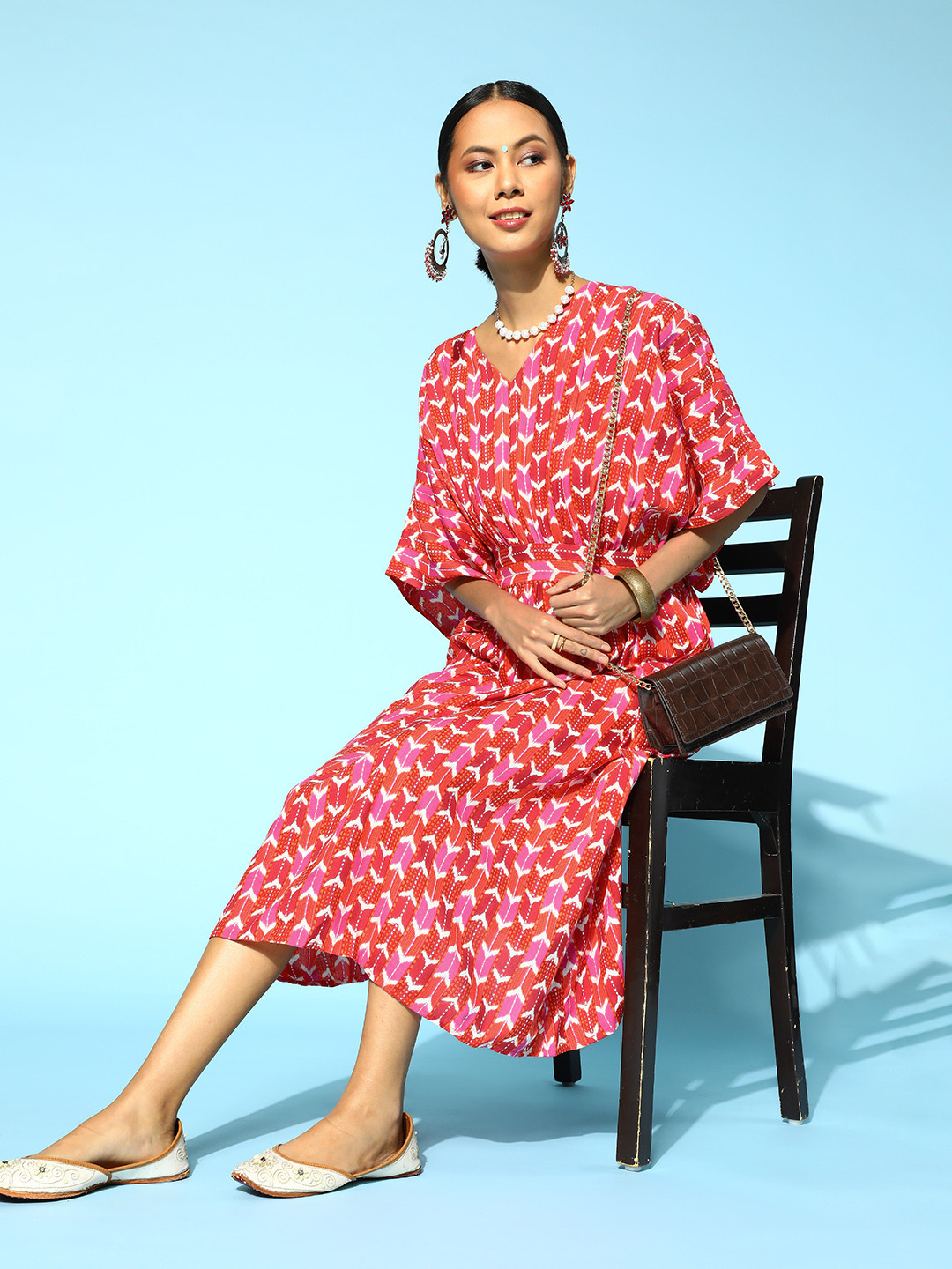 

Sangria Women Bright Orange Geometric Batwing Sleeves Dress