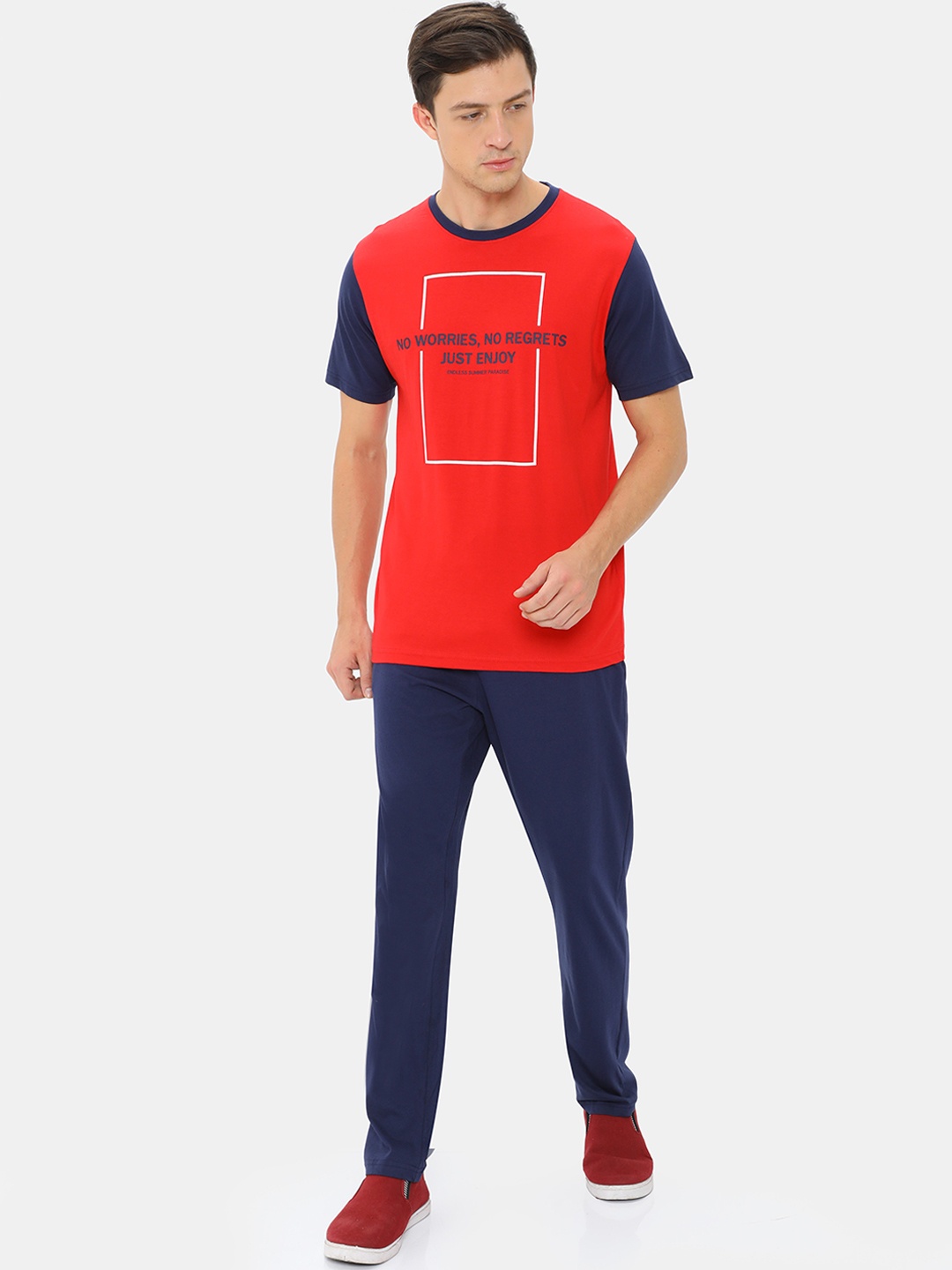 

Masculino Latino Men Navy Blue & Coral Printed Pure Cotton Tracksuit
