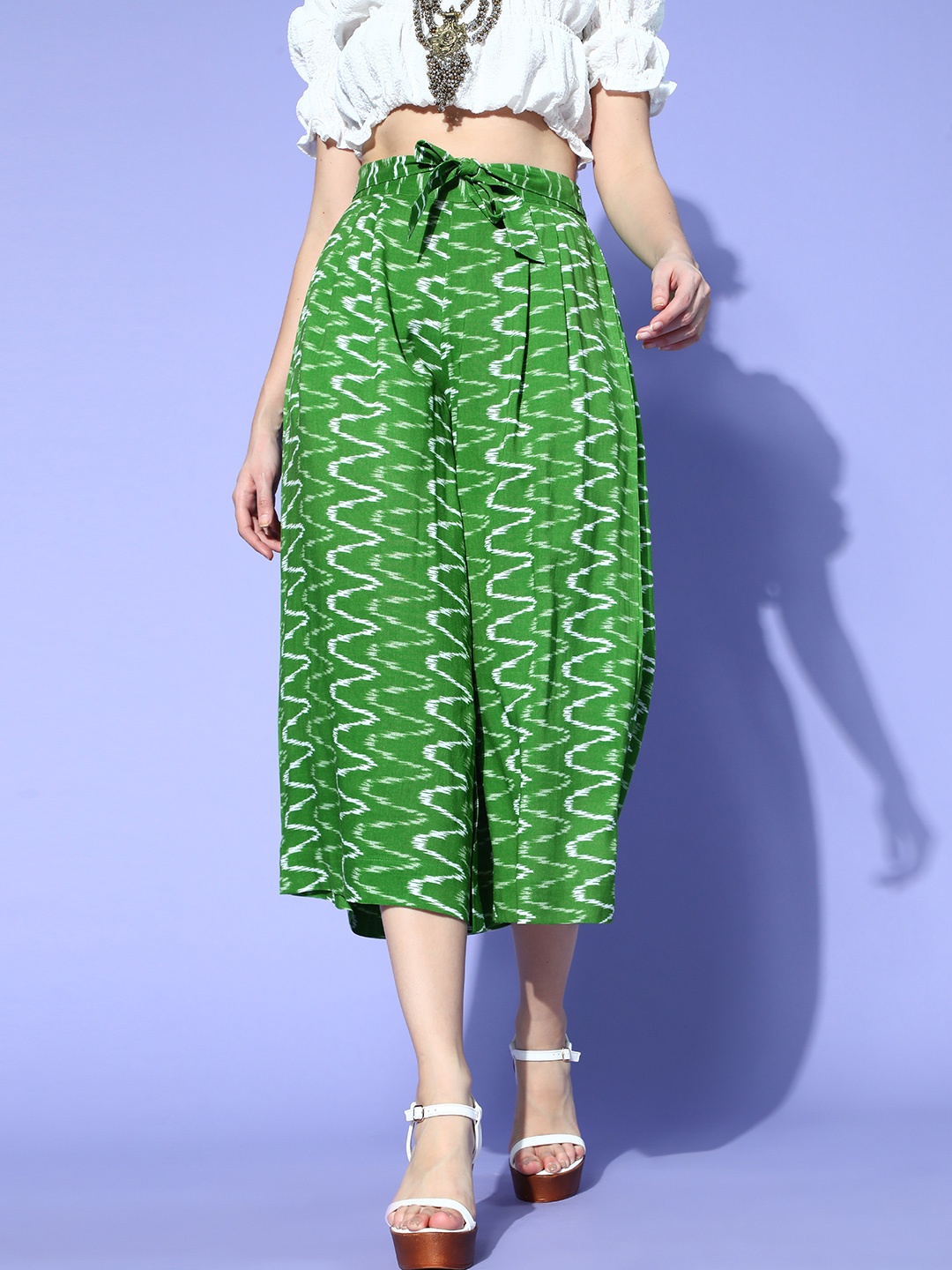 

Sangria Women Green & Off White Printed Cropped Palazzos