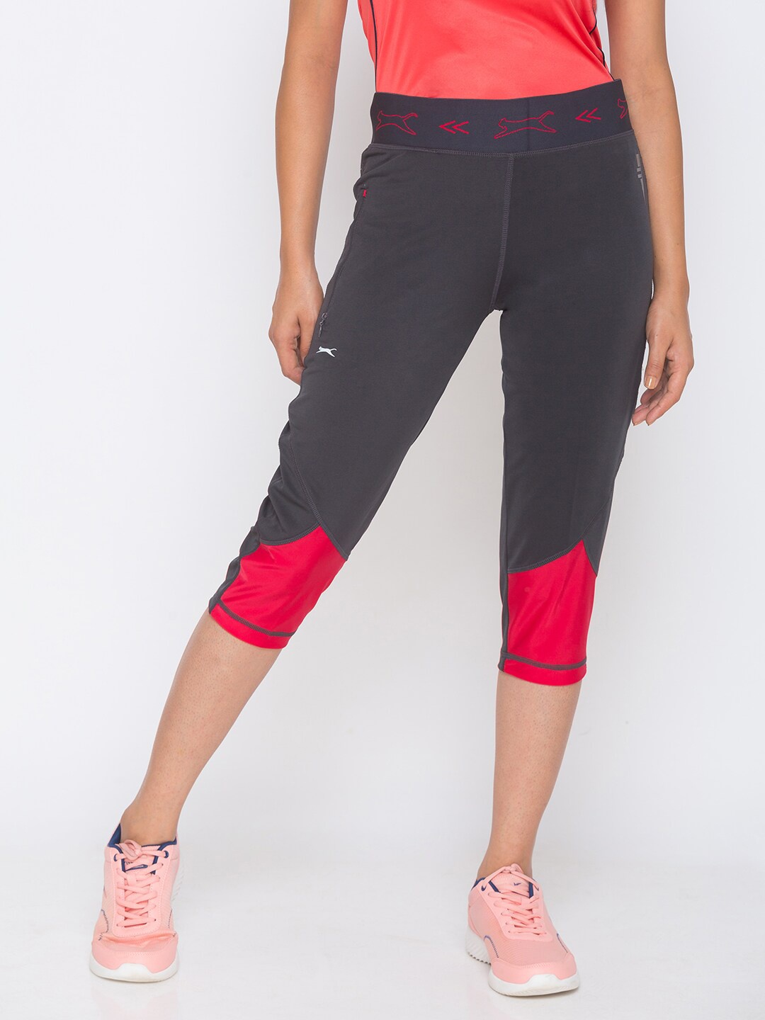 

Black Panther Women Charcoal & Red Colourblocked Slim Fit Capris