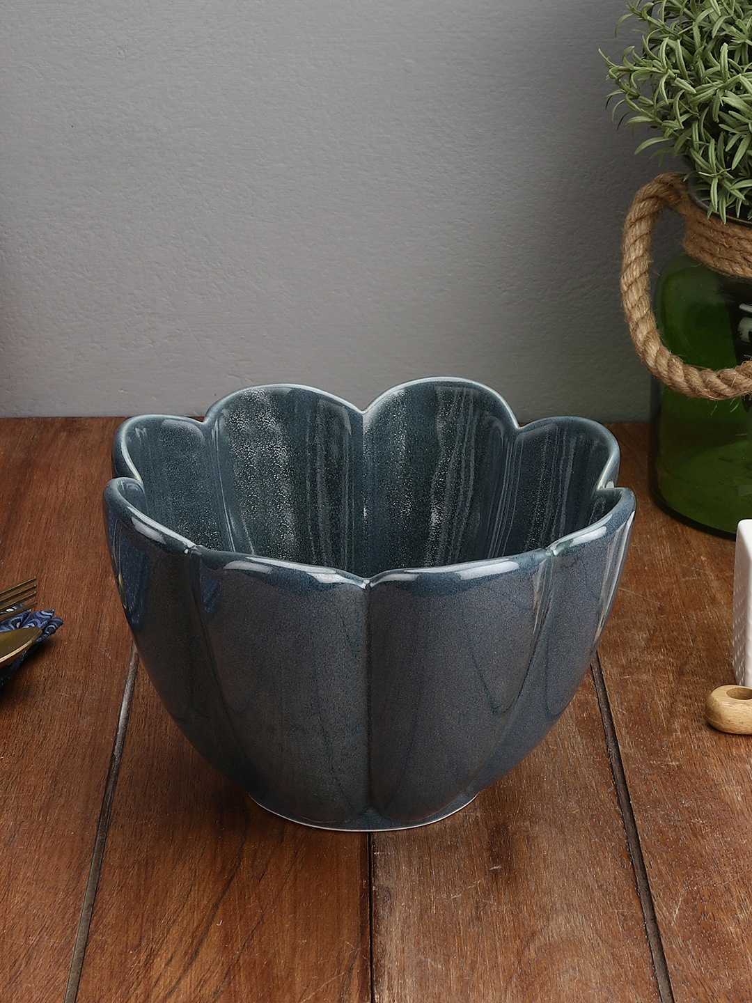 MIAH Decor Navy Blue & 1 Pieces Handcrafted Ceramic Glossy Bowls