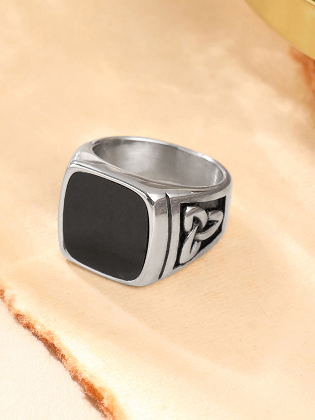 

Yellow Chimes Men Silver-Toned & Black Stone-Studded Stainless Steel Square Finger Ring