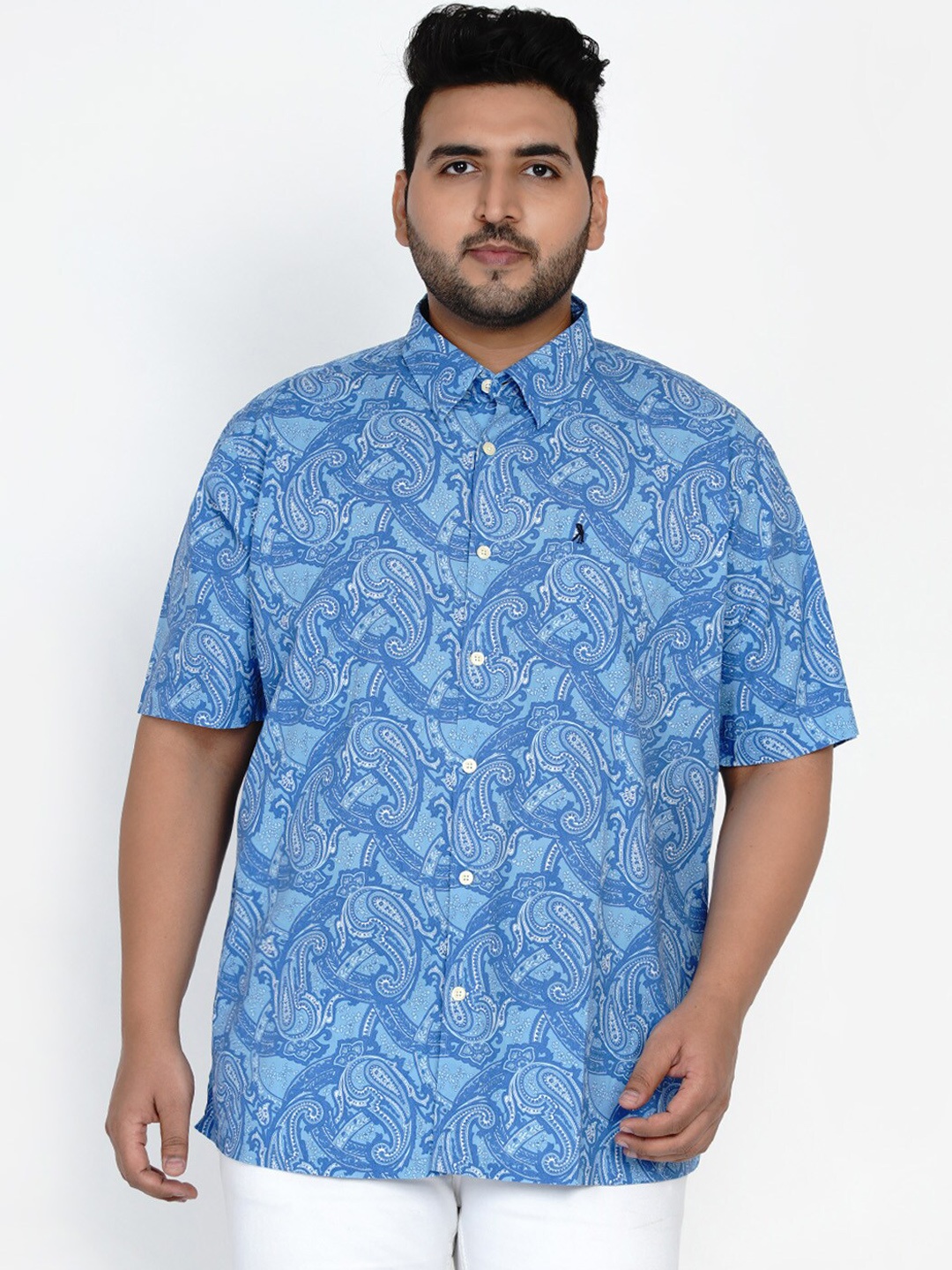 

Santonio Men Blue Paisley Printed Casual Shirt