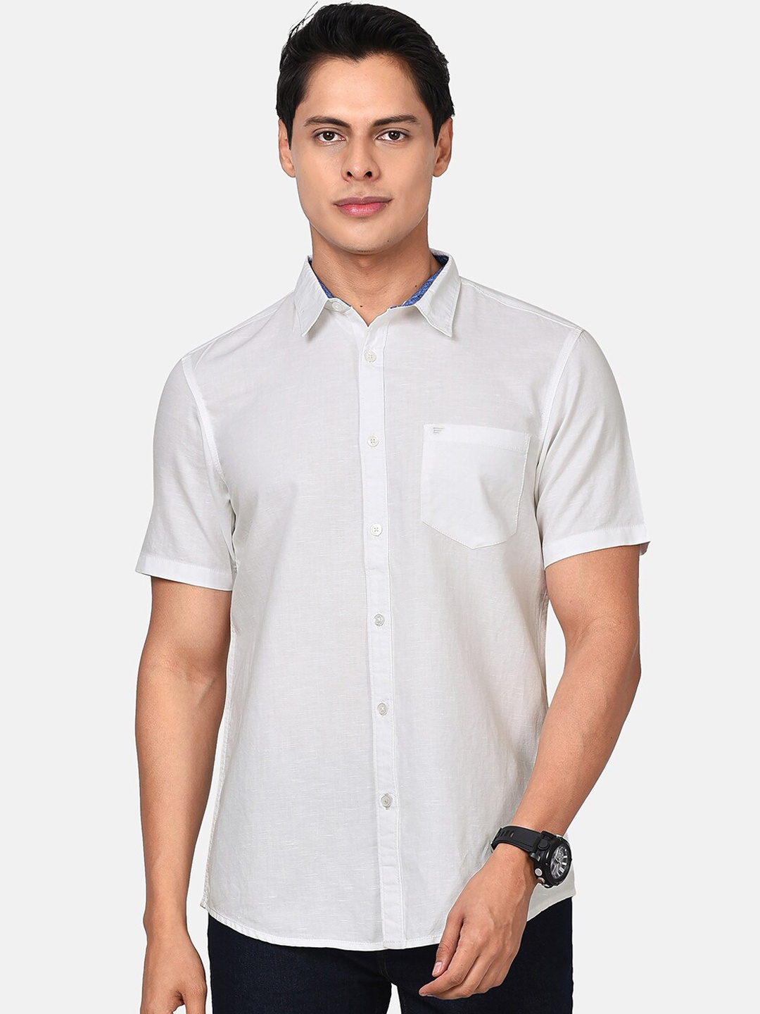 

t-base Men White Regular Fit Solid Opaque Casual Shirt