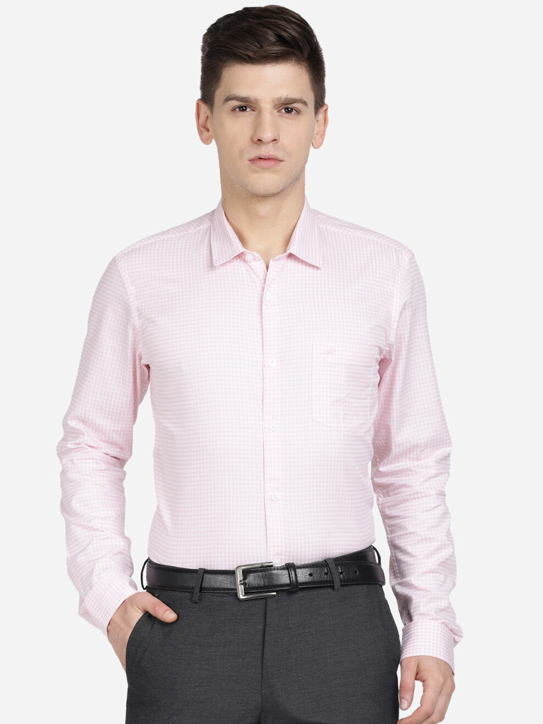 

Crocodile Men Pink Slim Fit Opaque Checked Formal Shirt