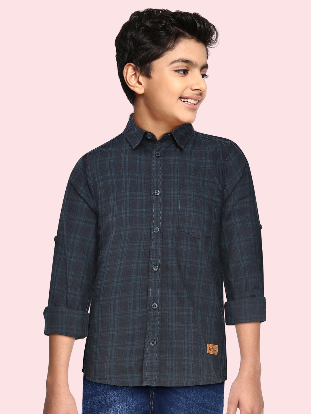 

UTH by Roadster Boys Navy Blue & Green Pure Cotton Checked Casual Shirt