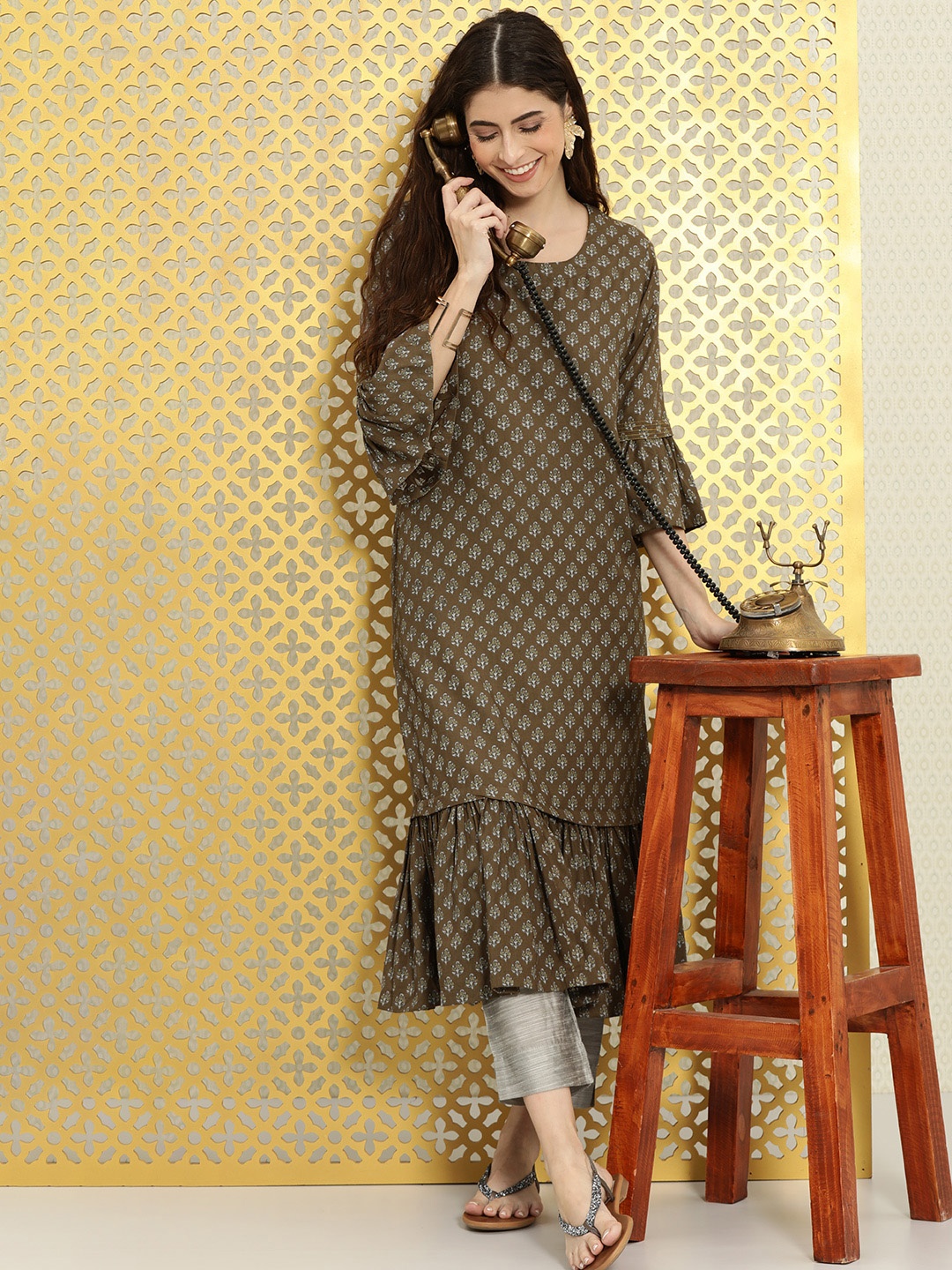 

Ode by House of Pataudi Women Olive Brown & Off-White Ethnic Motifs Print Rozana Kurta