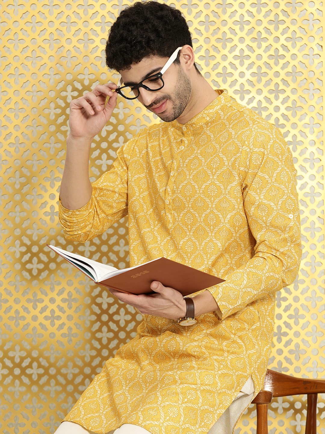 

Ode by House of Pataudi Men Mustard Yellow Ethnic Motifs Print Straight Kurta