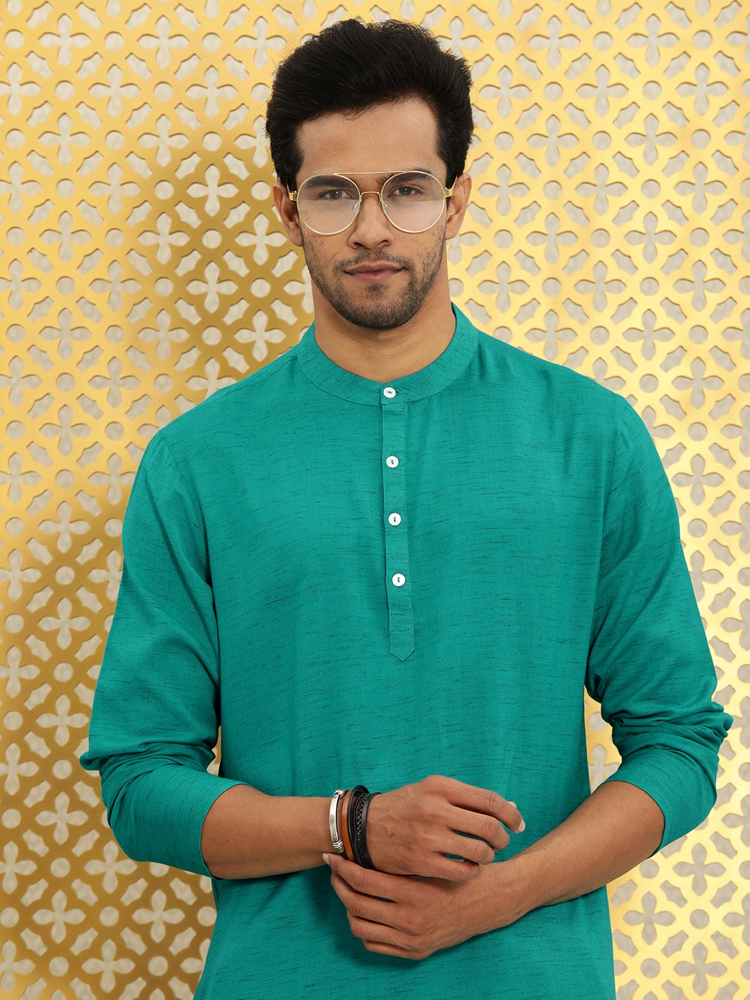 

Ode by House of Pataudi Men Teal Solid Kurta