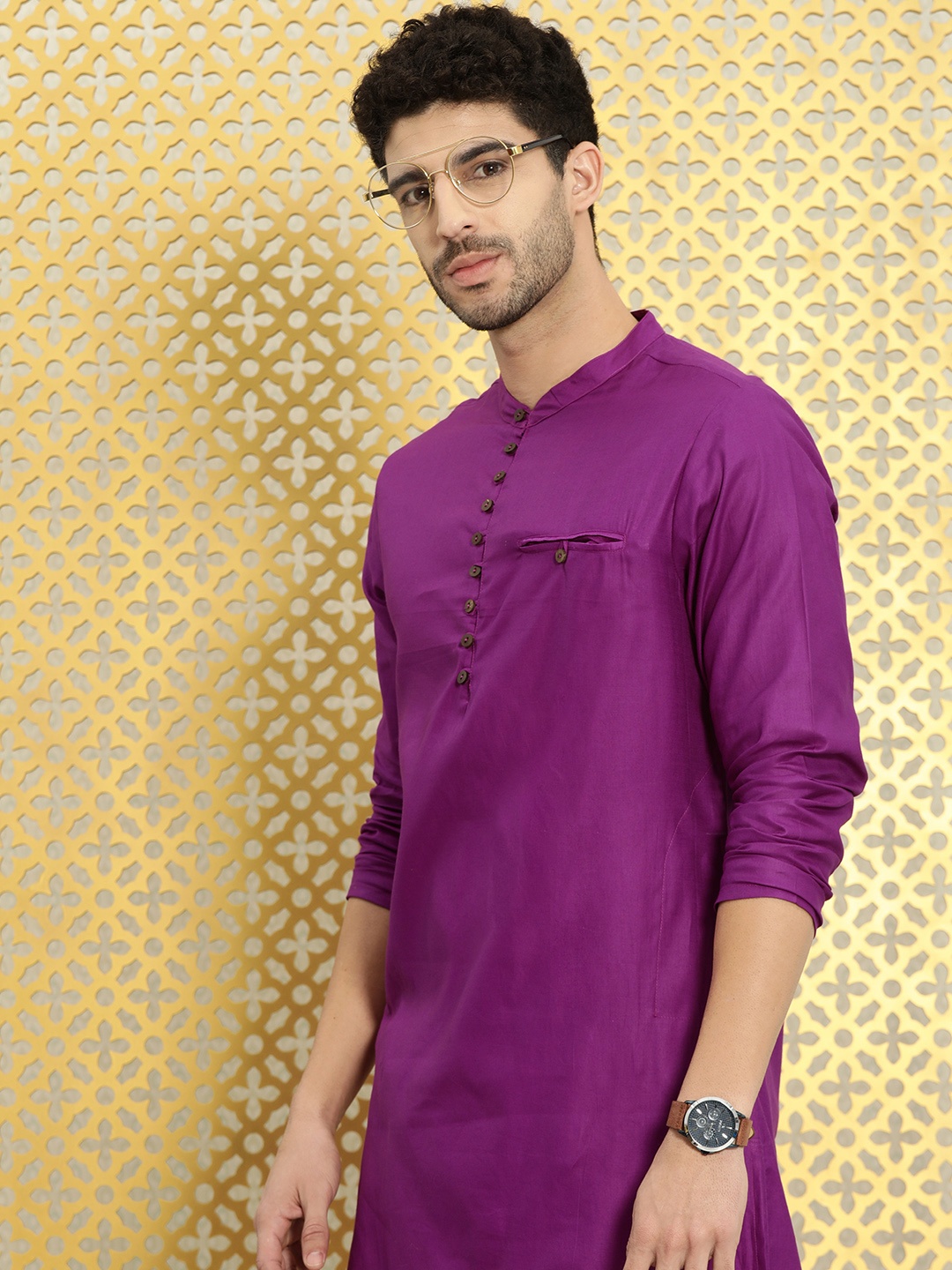 

Ode by House of Pataudi Men Purple Kurta