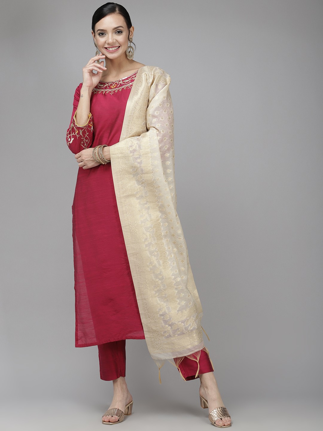 

Indo Era Women Pink Regular Thread Work Liva Kurta with Trousers & Dupatta