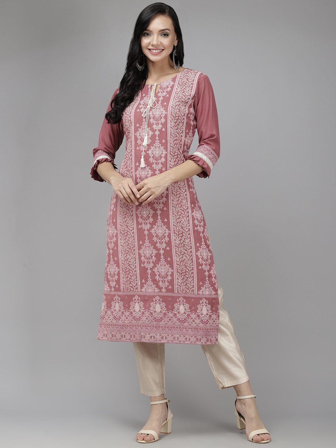 

Indo Era Women Pink & Off White Floral Embroidered Floral Kurta