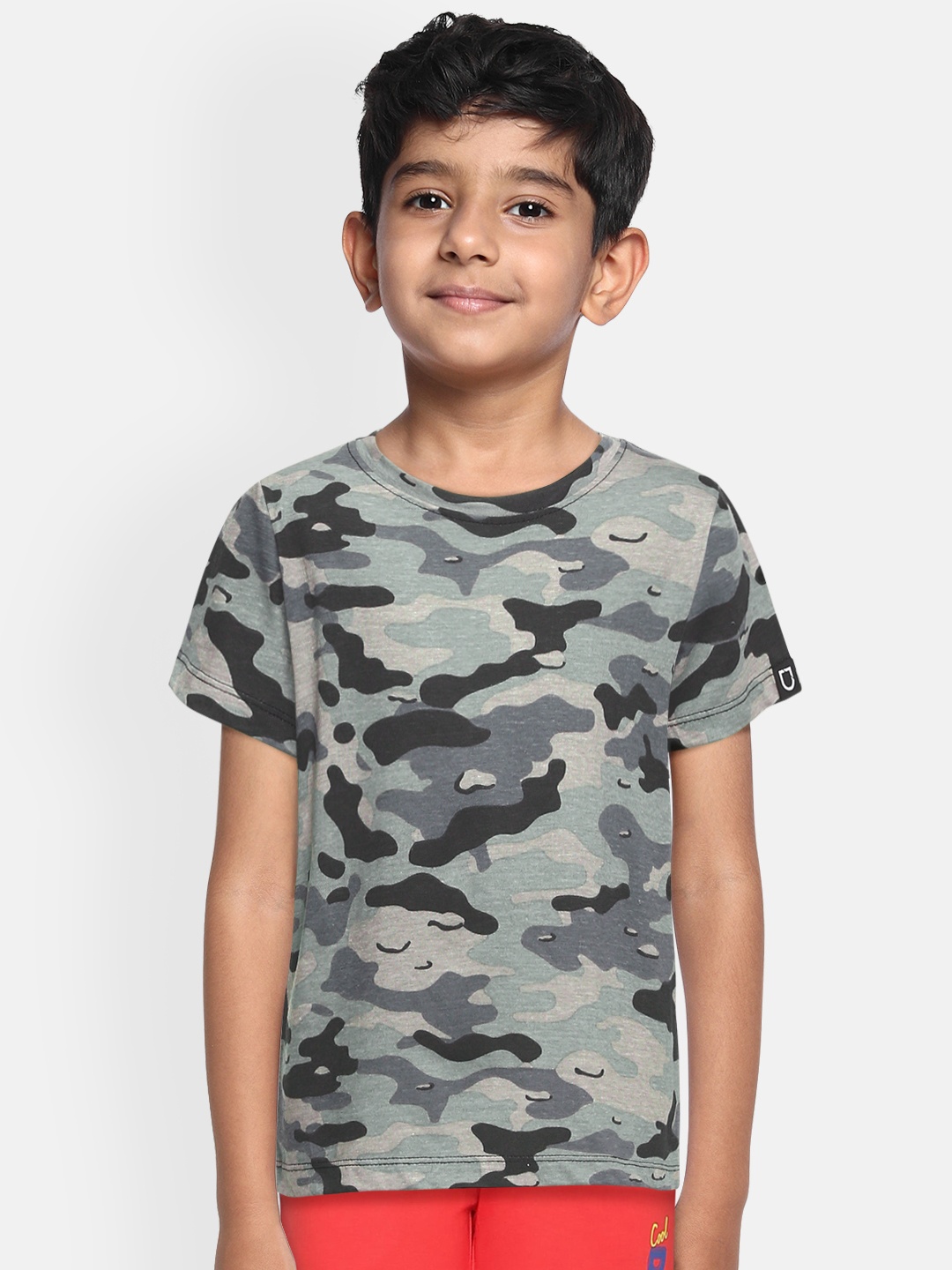 

Urbano Juniors Boys Grey & Green Camouflage Printed Training or Gym T-shirt