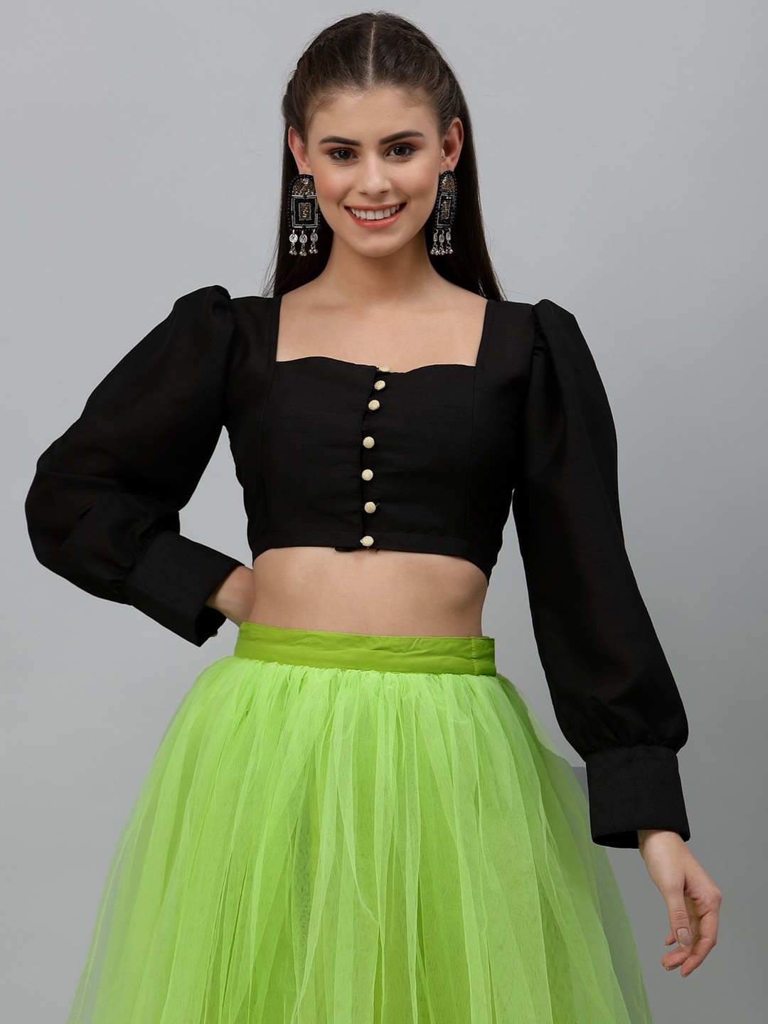 

studio rasa Black Bishop Sleeves Fitted Crop Top