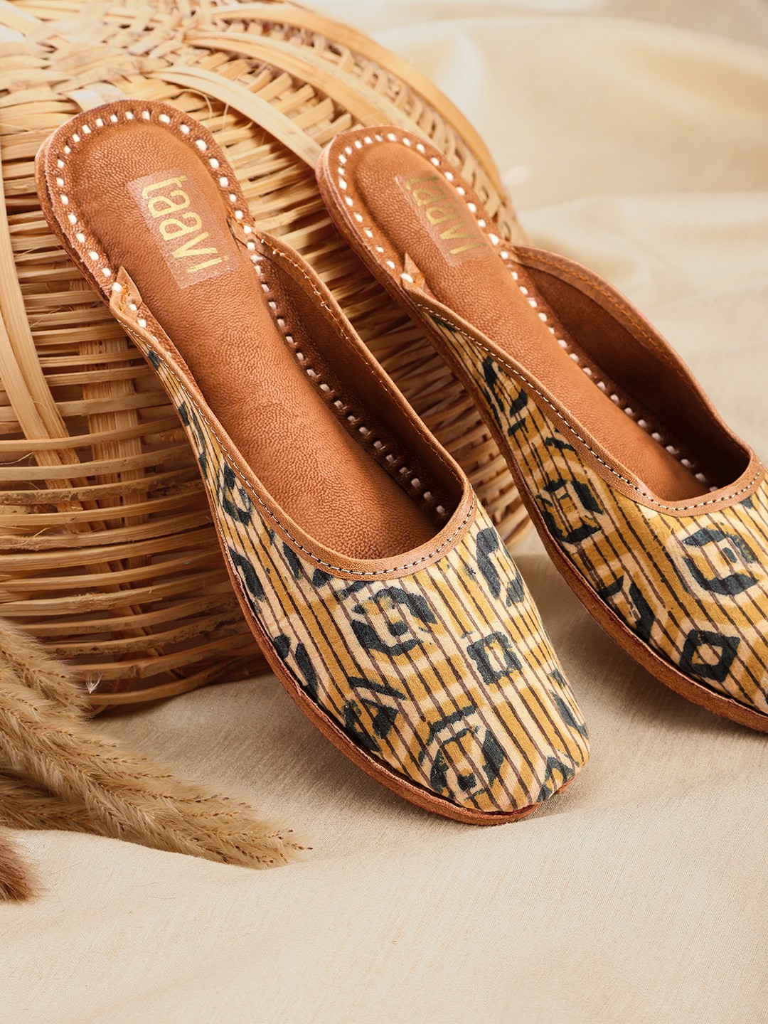 

Taavi Women Tan Brown & Green Ethnic Motif Print Leather Mules