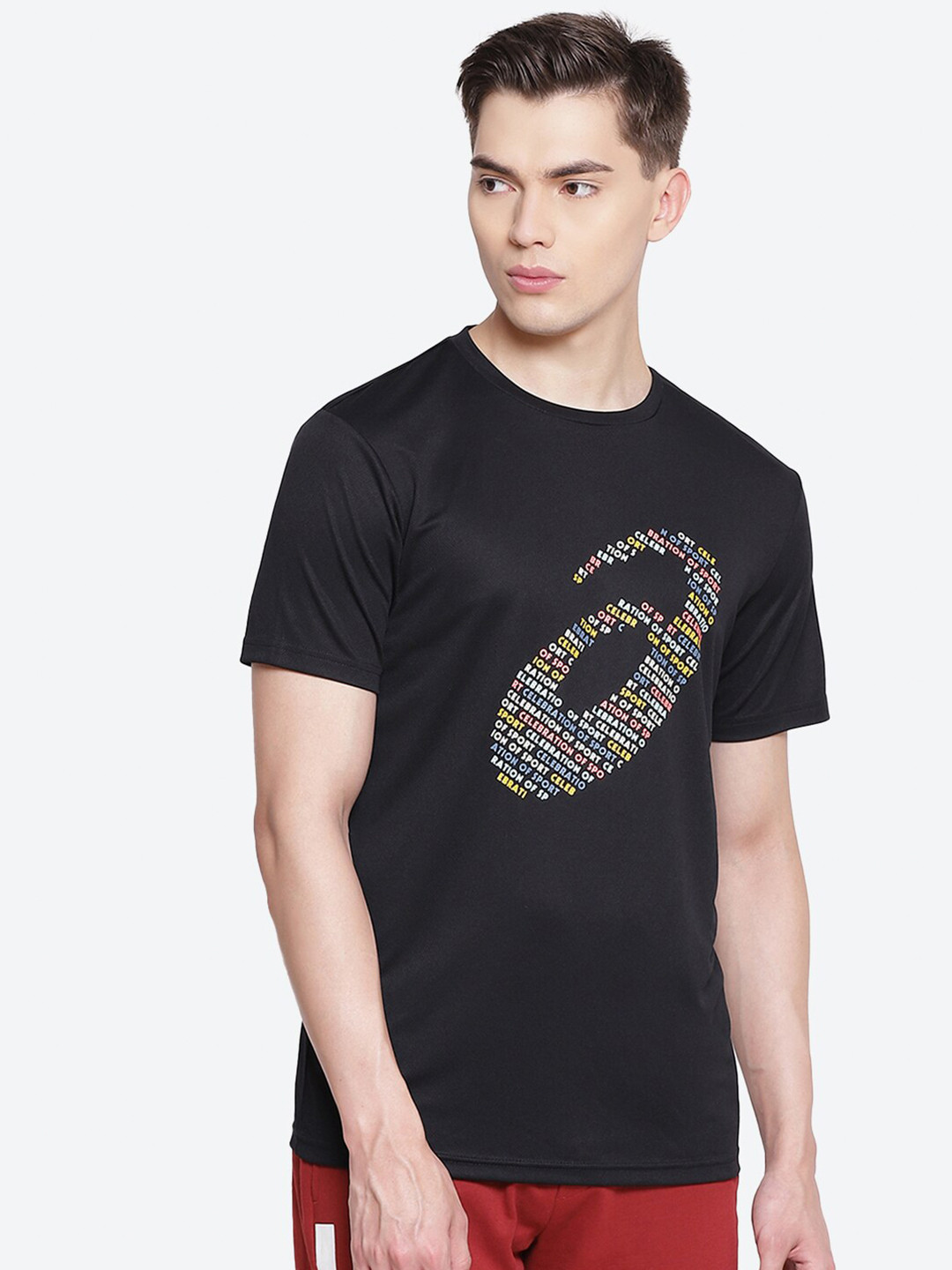 

ASICS Men Black & Yellow Graphic Logo Printed Polyester SS Training T-shirt