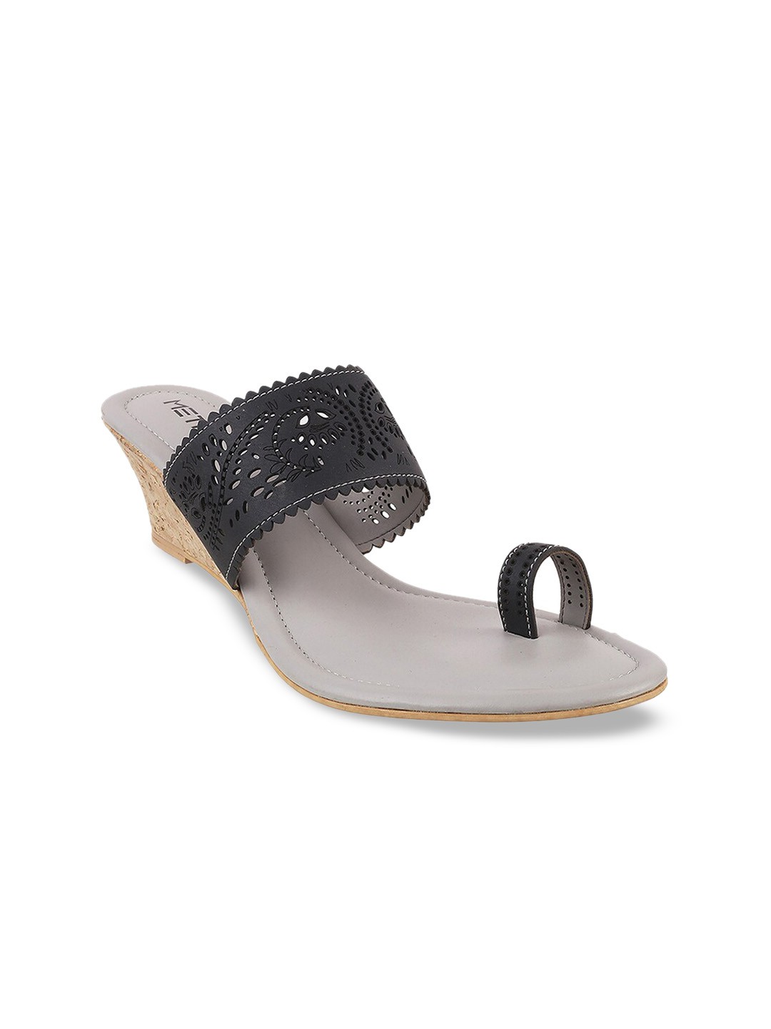 

Metro Women Black & Grey Wedge Sandals