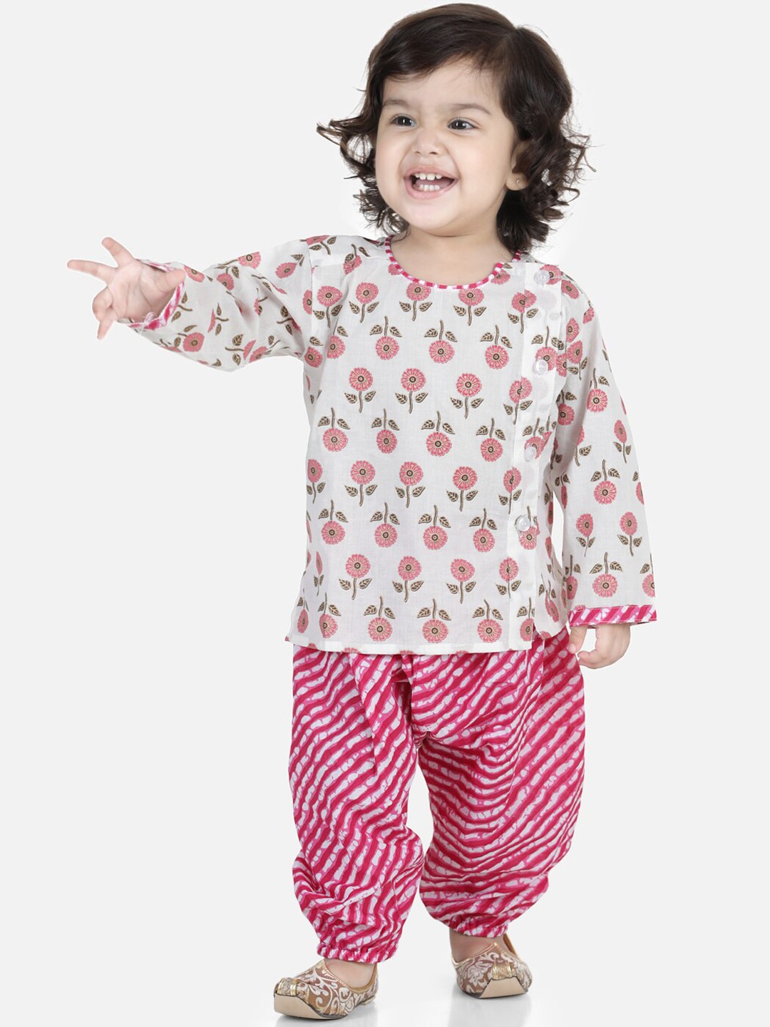 

BownBee Boys Pink & White Floral Printed Regular Pure Cotton Kurta With Dhoti Pants