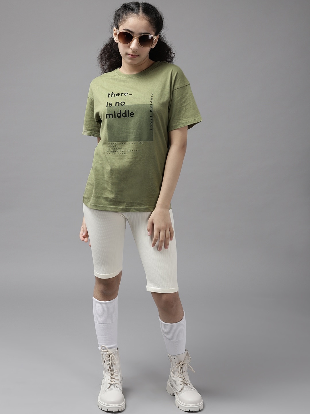

UTH by Roadster Girls Olive Green & Black Typography Printed Cotton T-shirt