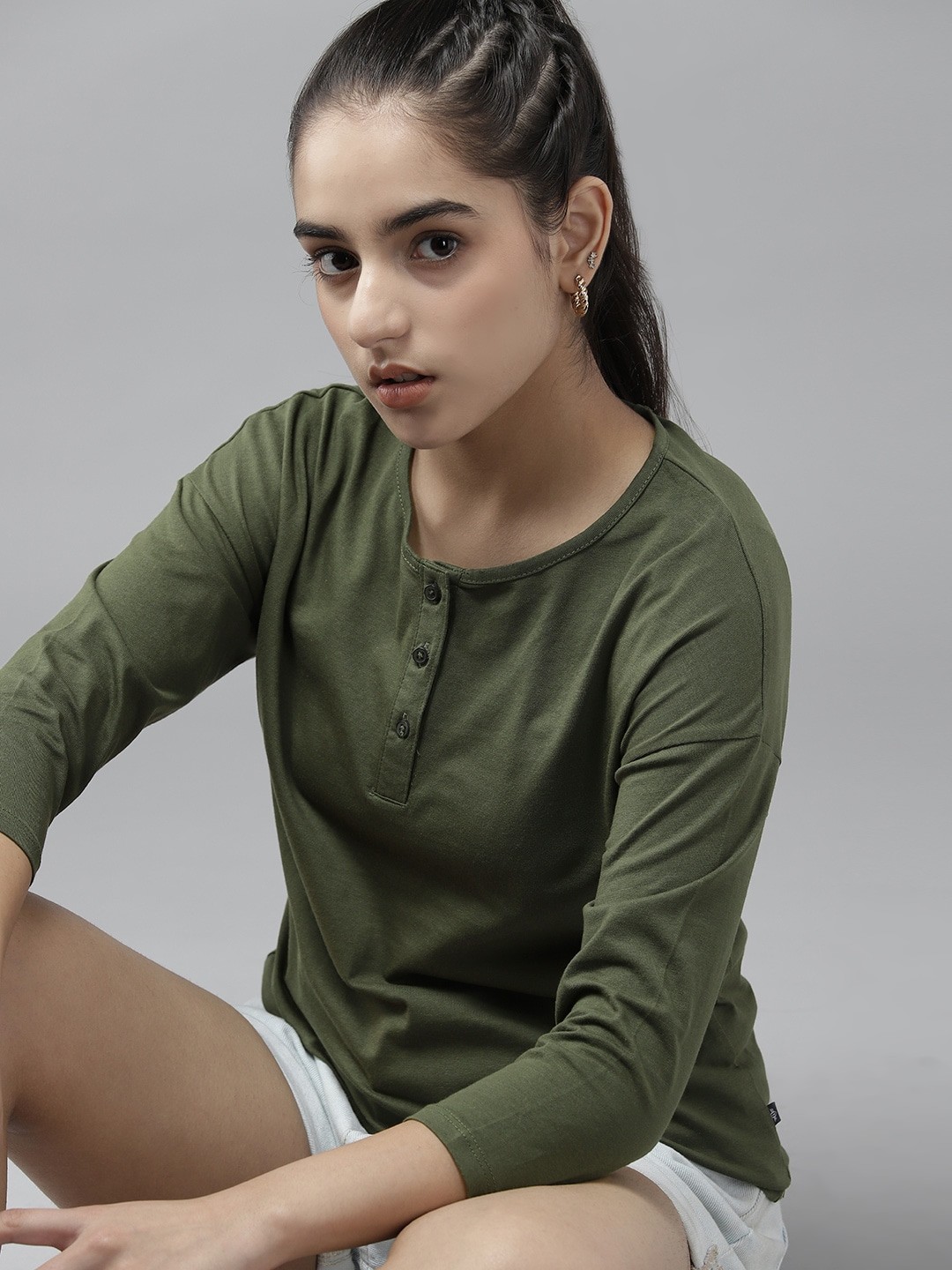 

UTH by Roadster Girls Olive Green Henley Neck Extended Sleeves Pure Cotton T-shirt