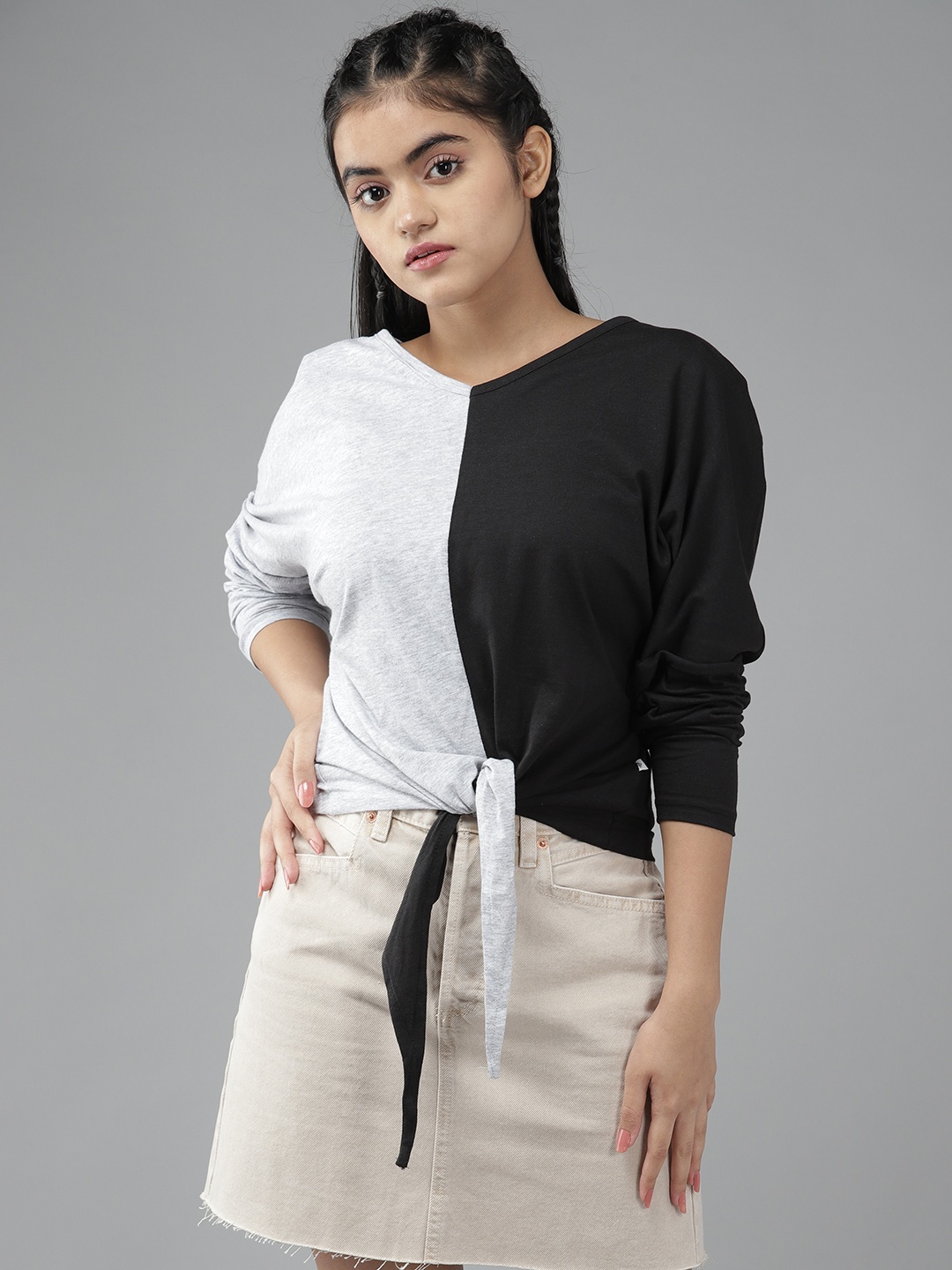 

UTH by Roadster Girls Grey Melange & Black Colourblocked Extended Sleeves Top