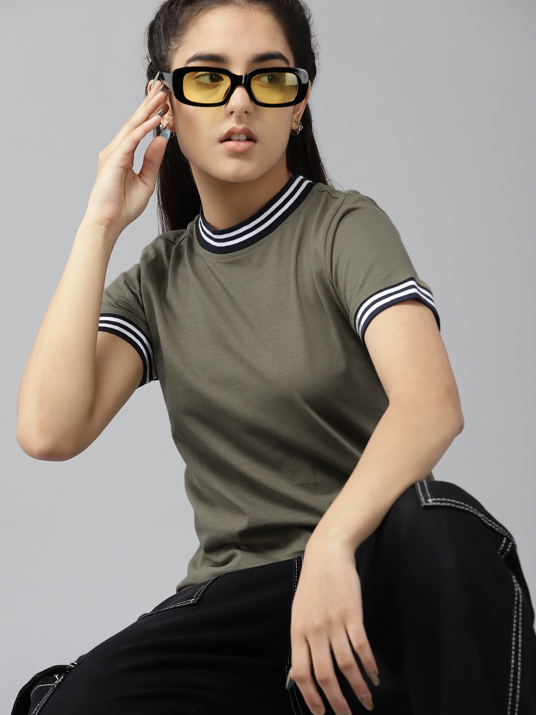 

UTH by Roadster Girls Olive Green Solid Cotton T-shirt