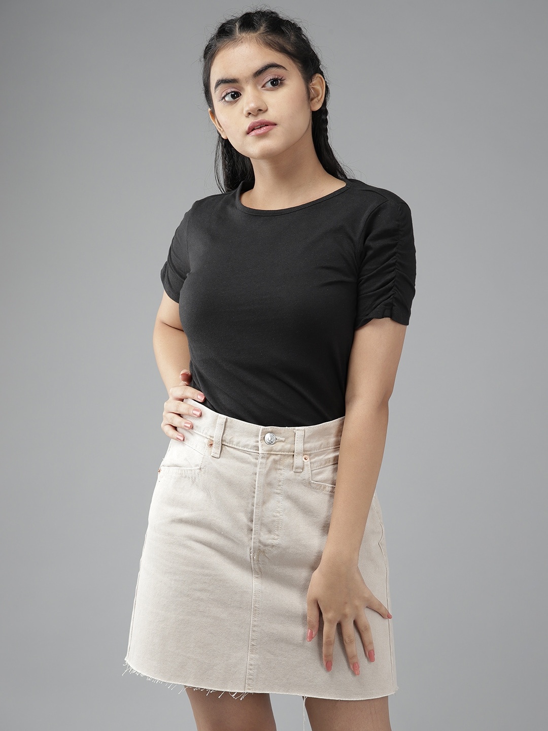 

UTH by Roadster Girls Black Solid Ruched Detail Cotton Top