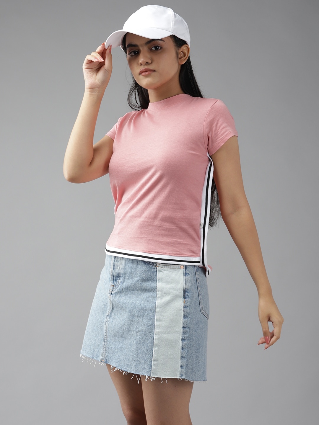 

UTH by Roadster Girls Pink Solid Pure Cotton T-shirt