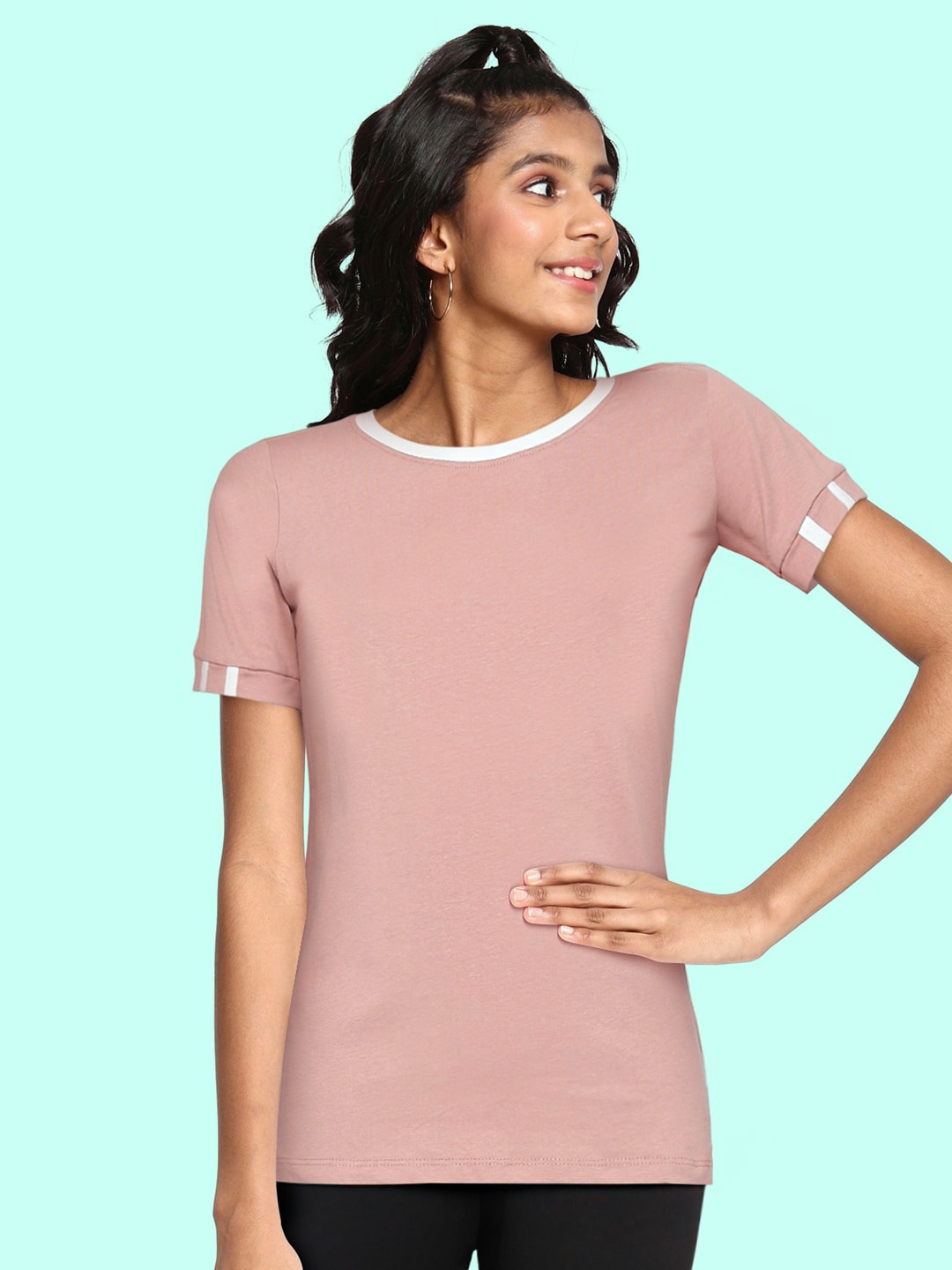 

UTH by Roadster Girls Pink Cotton Solid T-shirt
