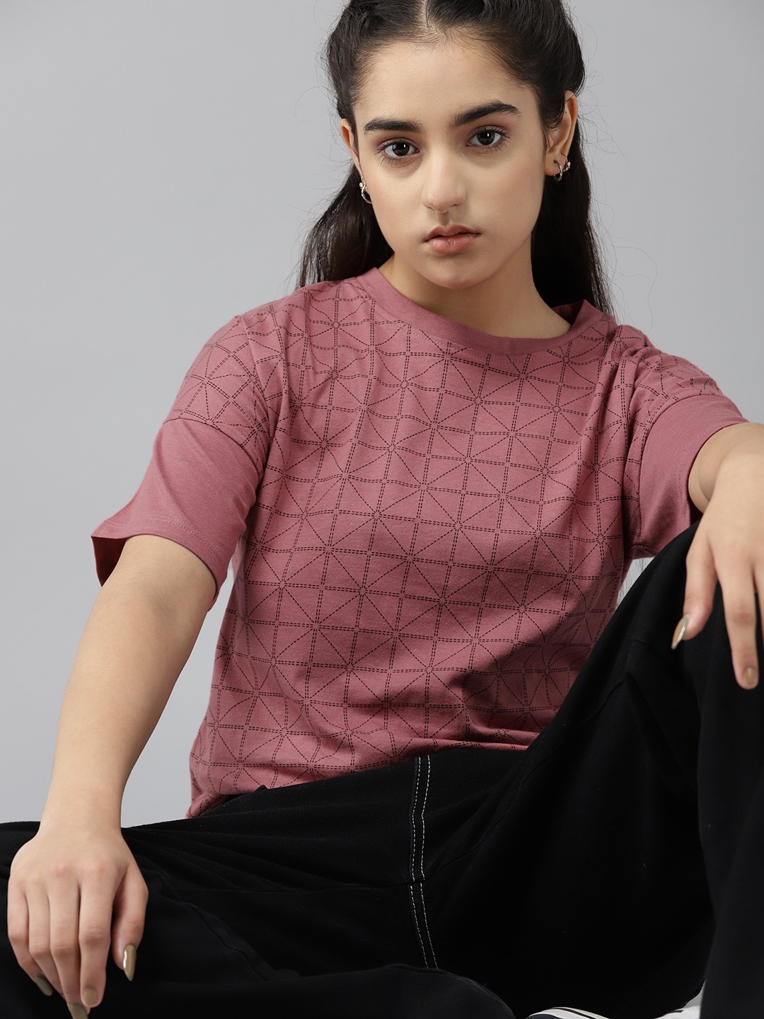 

UTH by Roadster Girls Dusky Rose Pink Geometric Printed Cotton T-shirt