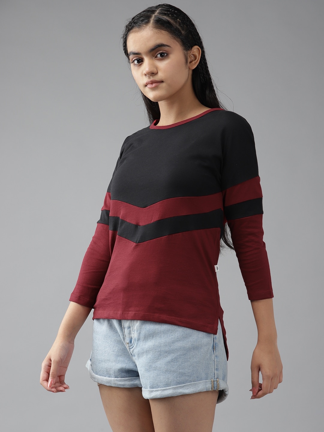 

UTH by Roadster Girls Black & Burgundy Colourblocked Extended Sleeves Pure Cotton T-shirt