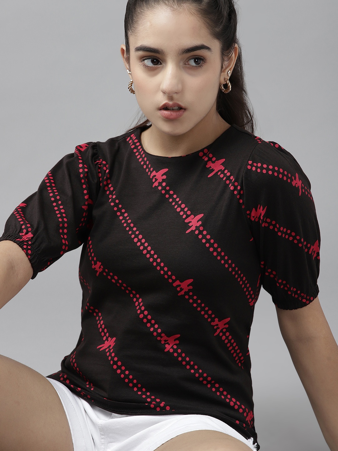 

UTH by Roadster Girls Black & Red Printed Pure Cotton Top