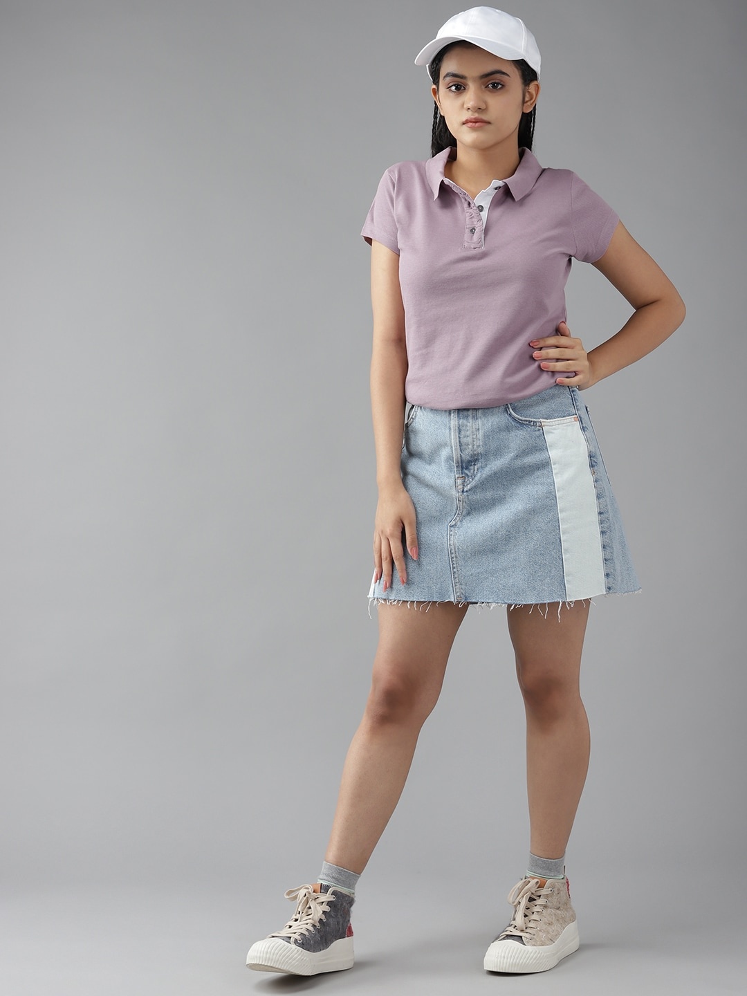 

UTH by Roadster Girls Mauve Solid Cotton Polo Collar T-shirt