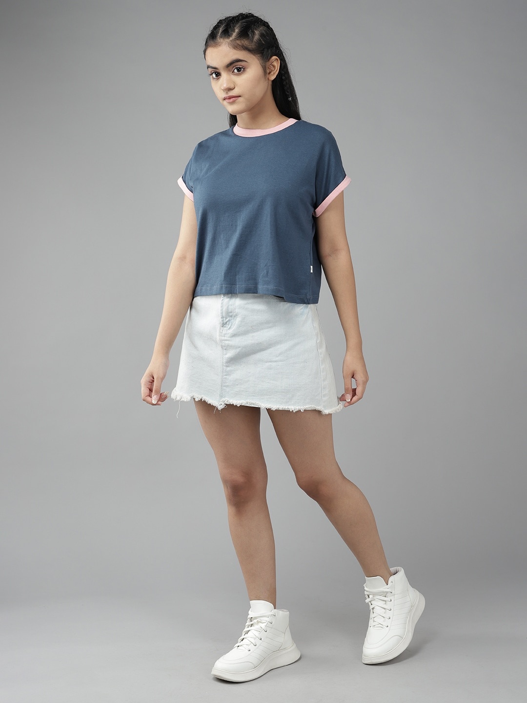 

UTH by Roadster Girls Teal Blue Solid Extended Sleeves Cotton T-shirt