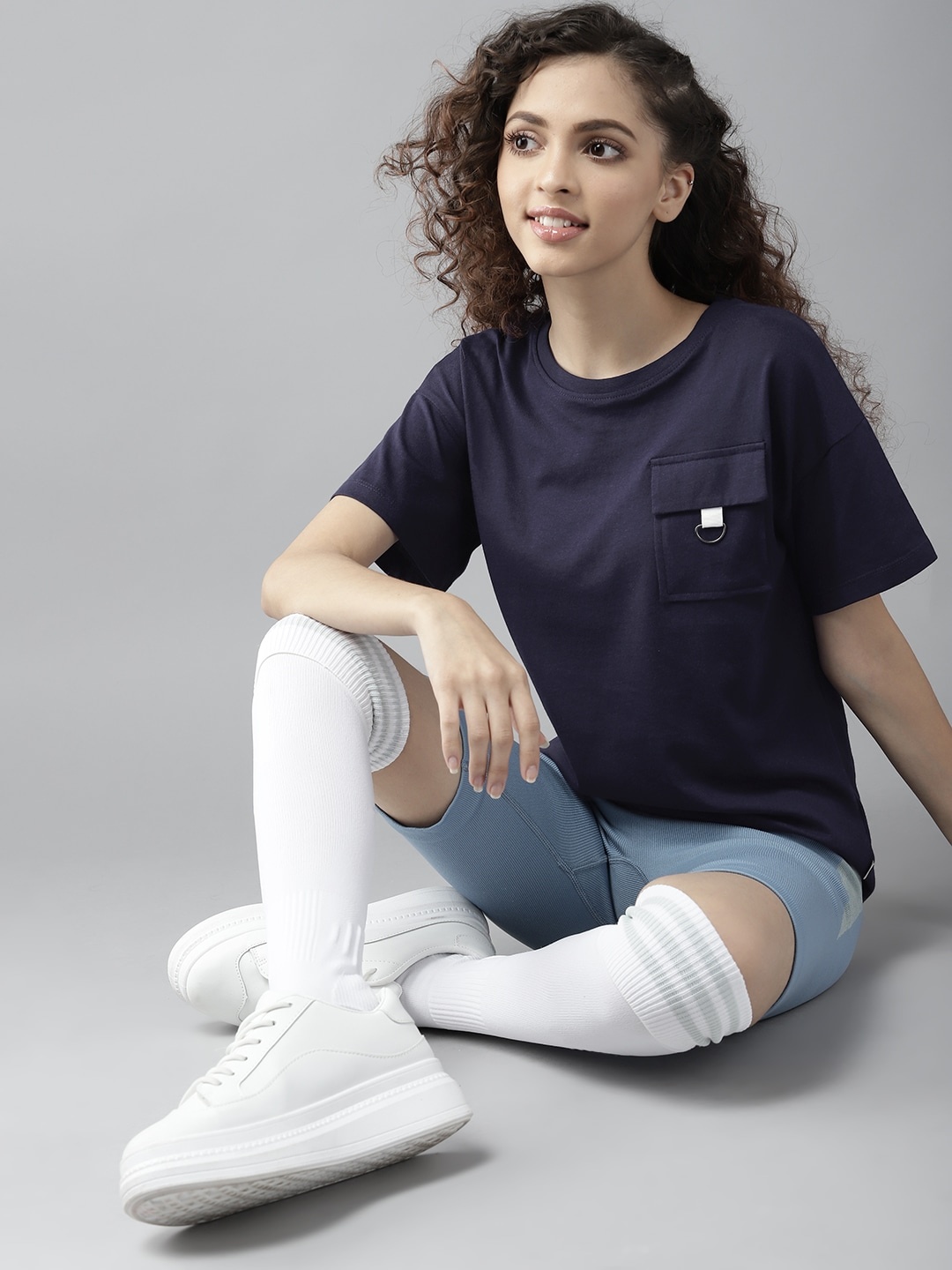 

UTH by Roadster Girls Navy Blue Pure Cotton Solid T-shirt