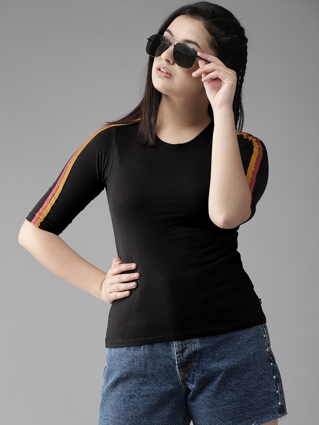 

UTH by Roadster Girls Black Solid Cotton T-shirt