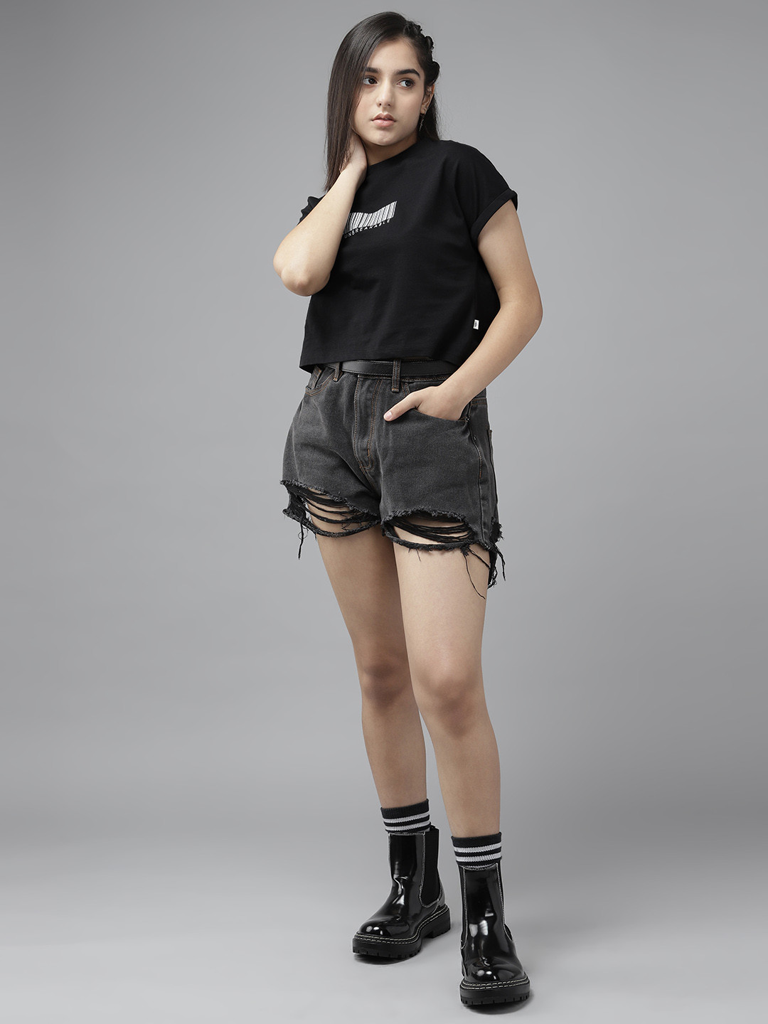 

UTH by Roadster Girls Black Solid Extended Sleeves Pure Cotton T-shirt