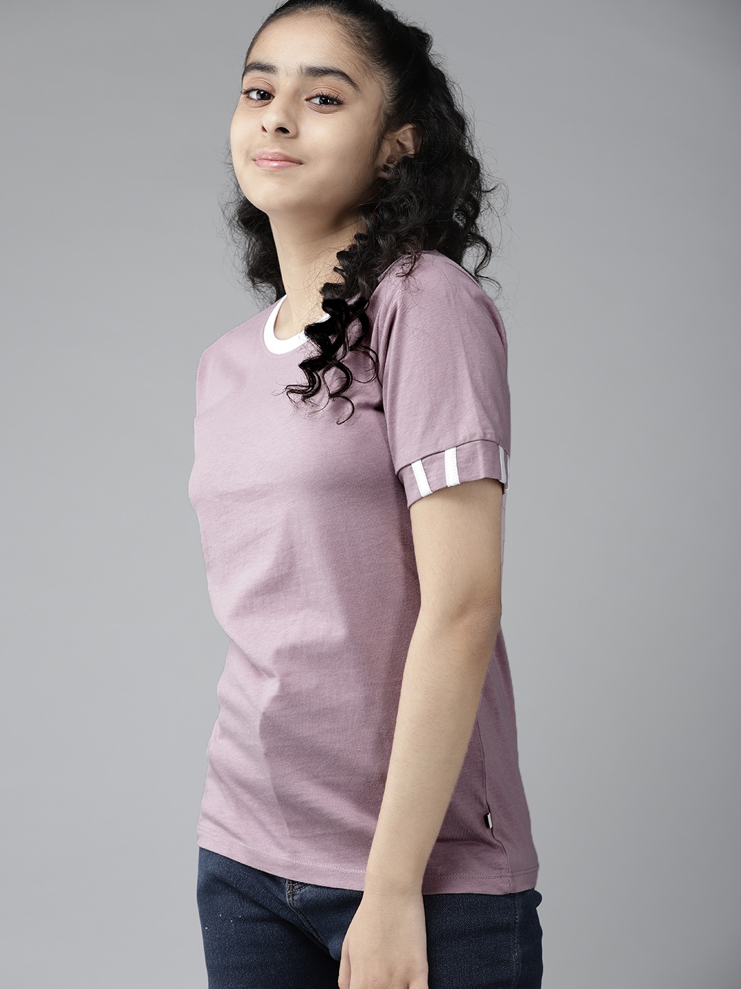 

UTH by Roadster Girls Lavender Pure Cotton Solid T-shirt