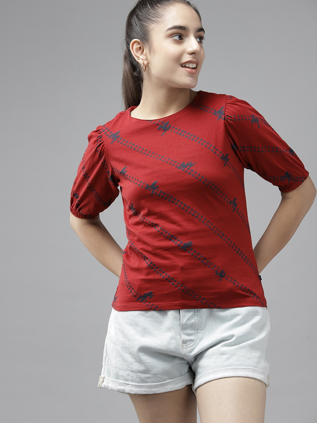 

UTH by Roadster Girls Maroon & Navy Blue Geometric Print Cotton Top