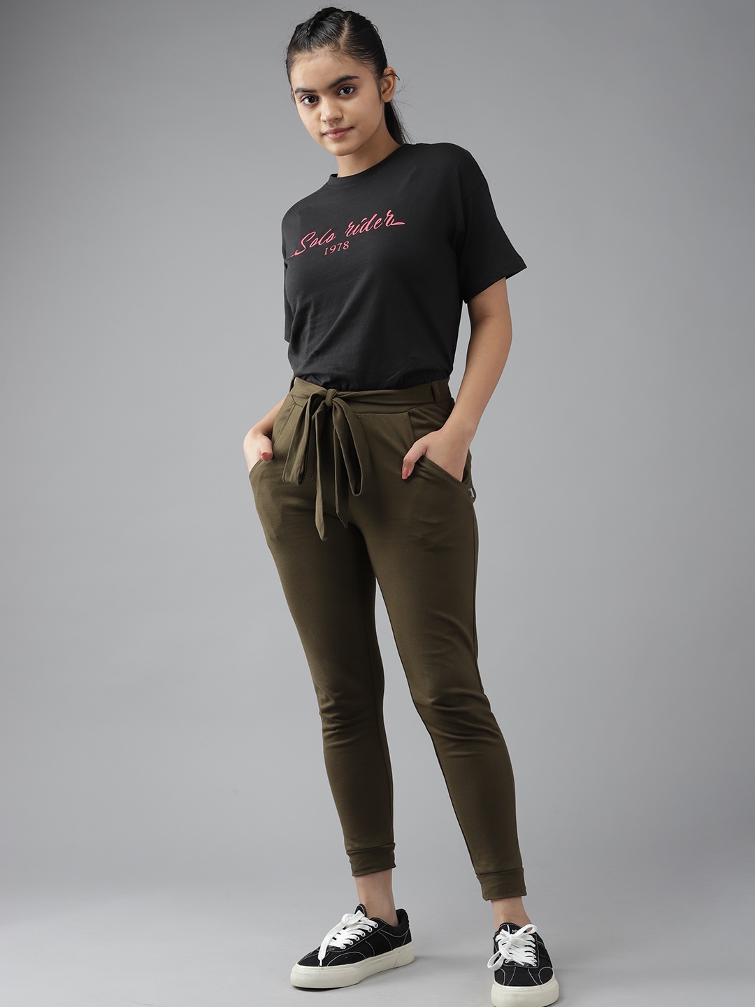 

UTH by Roadster Girls Olive Green Solid Pleated Joggers