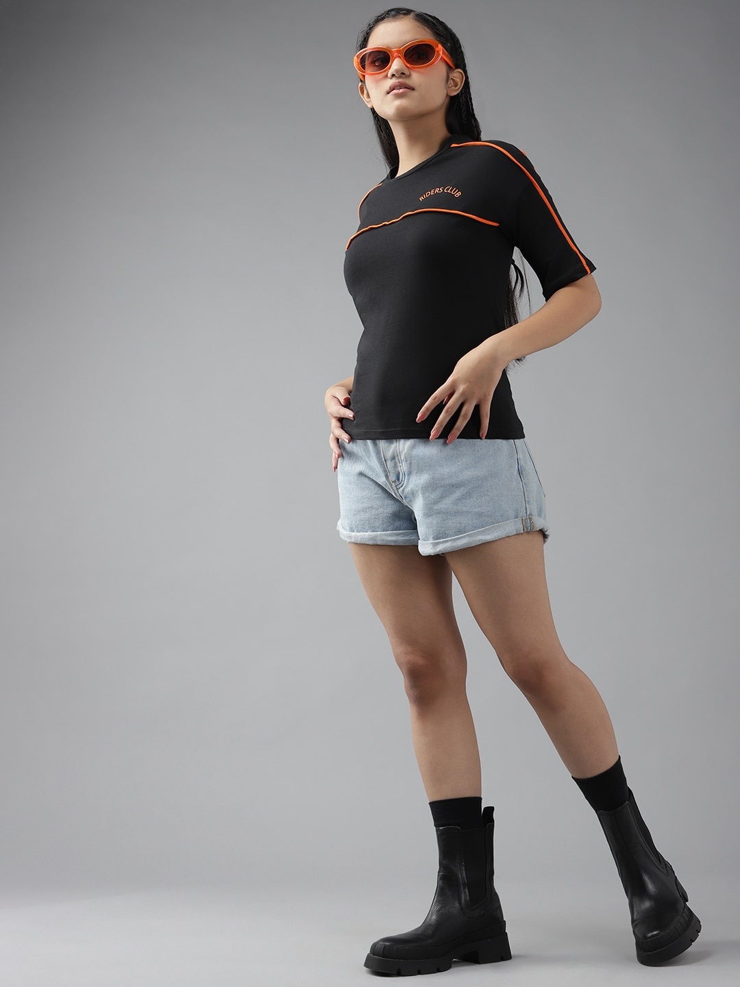 

UTH by Roadster Girls Black & Coral Orange Solid Cotton T-shirt with Striped Detail