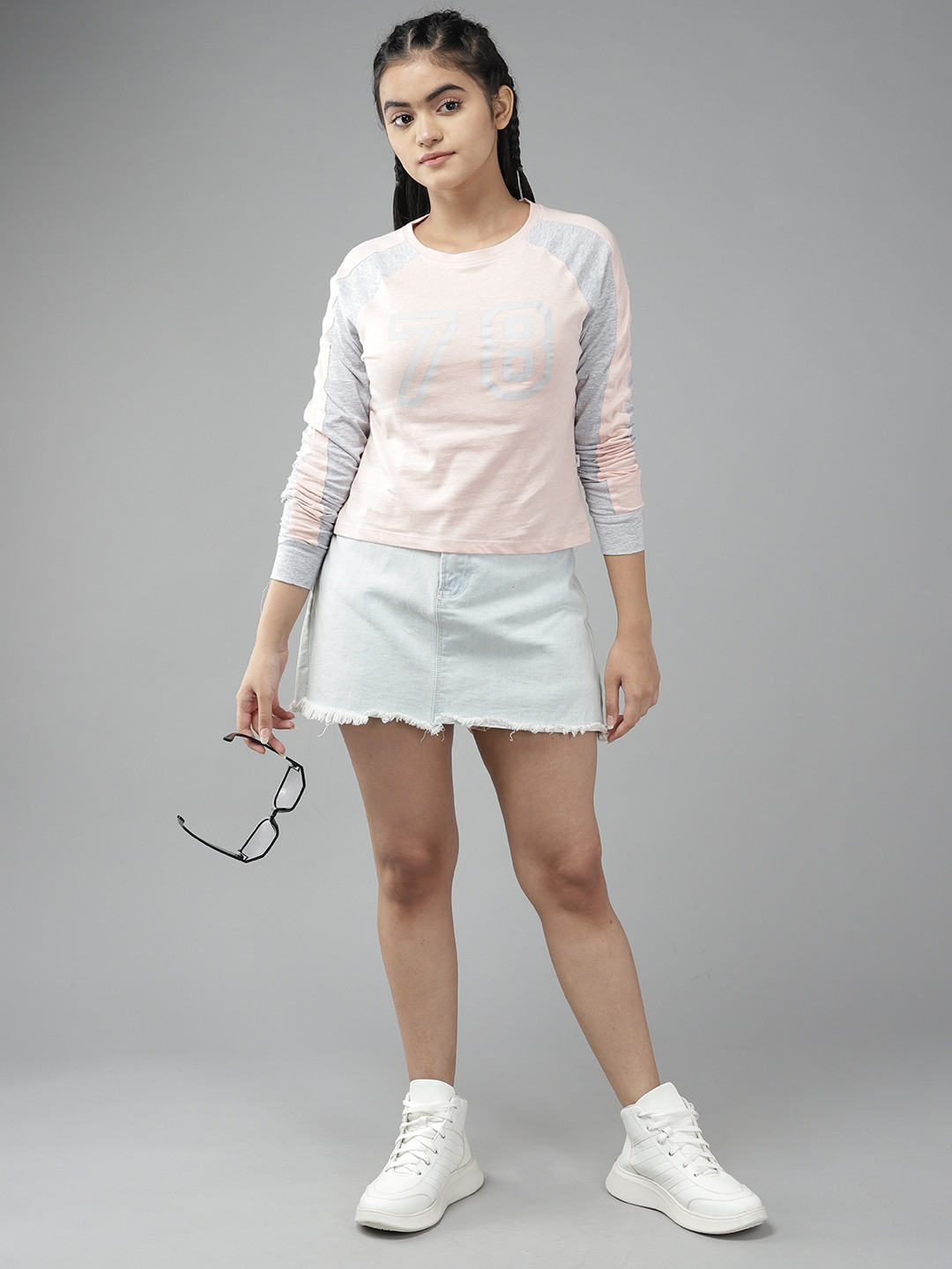 

UTH by Roadster Girls Peach-Coloured & Grey Melange Varsity Print T-shirt