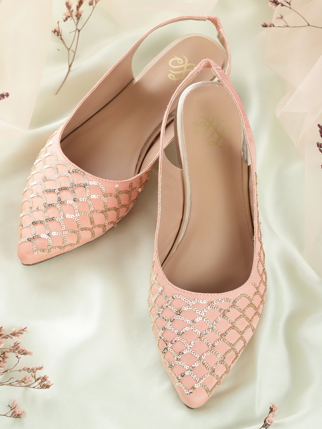 

House of Pataudi Women Peach-Coloured & Gold-Toned Handcrafted Sequinned Mules